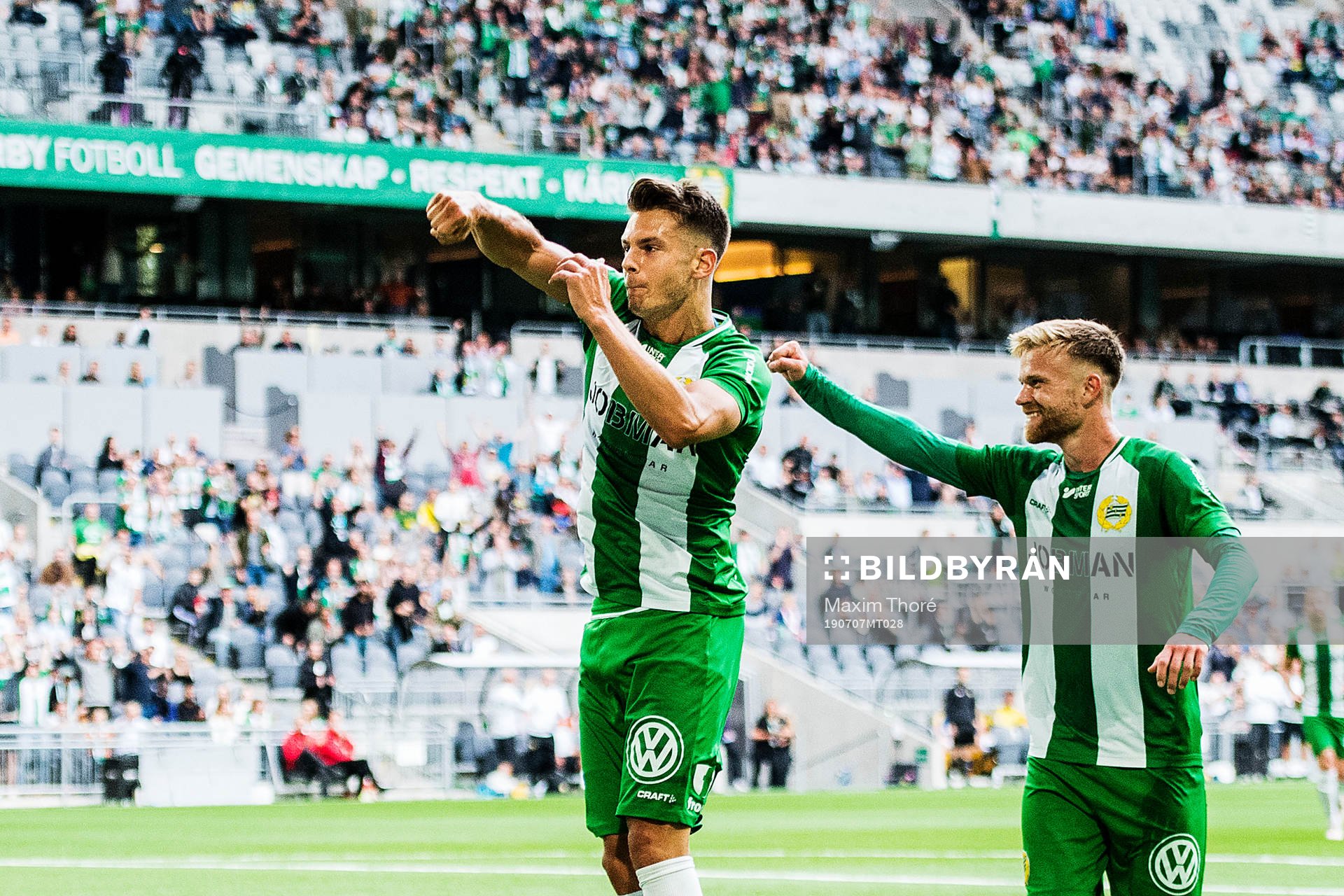 Hammarbys Alexander Kacaniklic jublar
