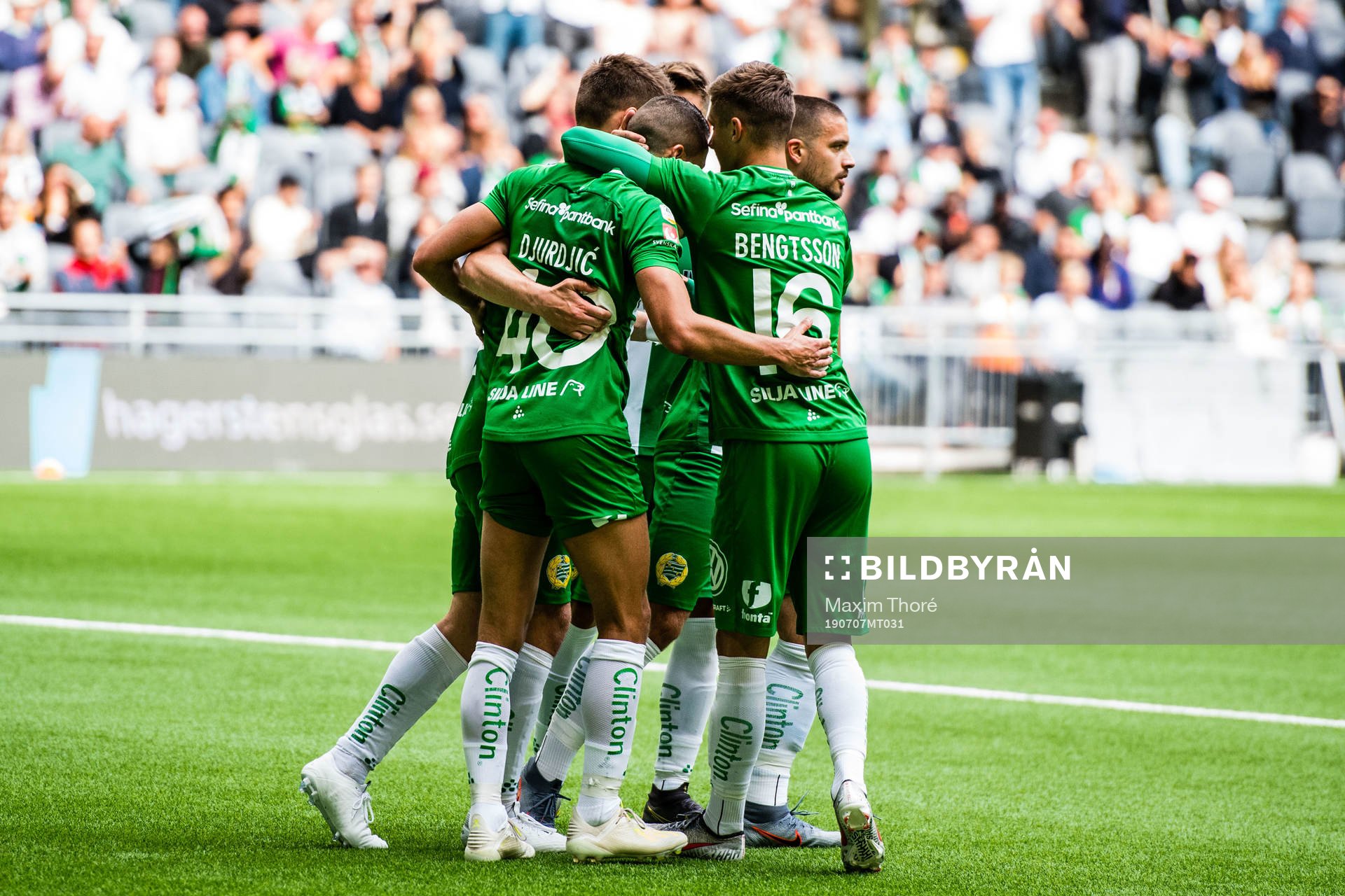 Hammarbys Nikola Djurdjic jublar med lagkamrater