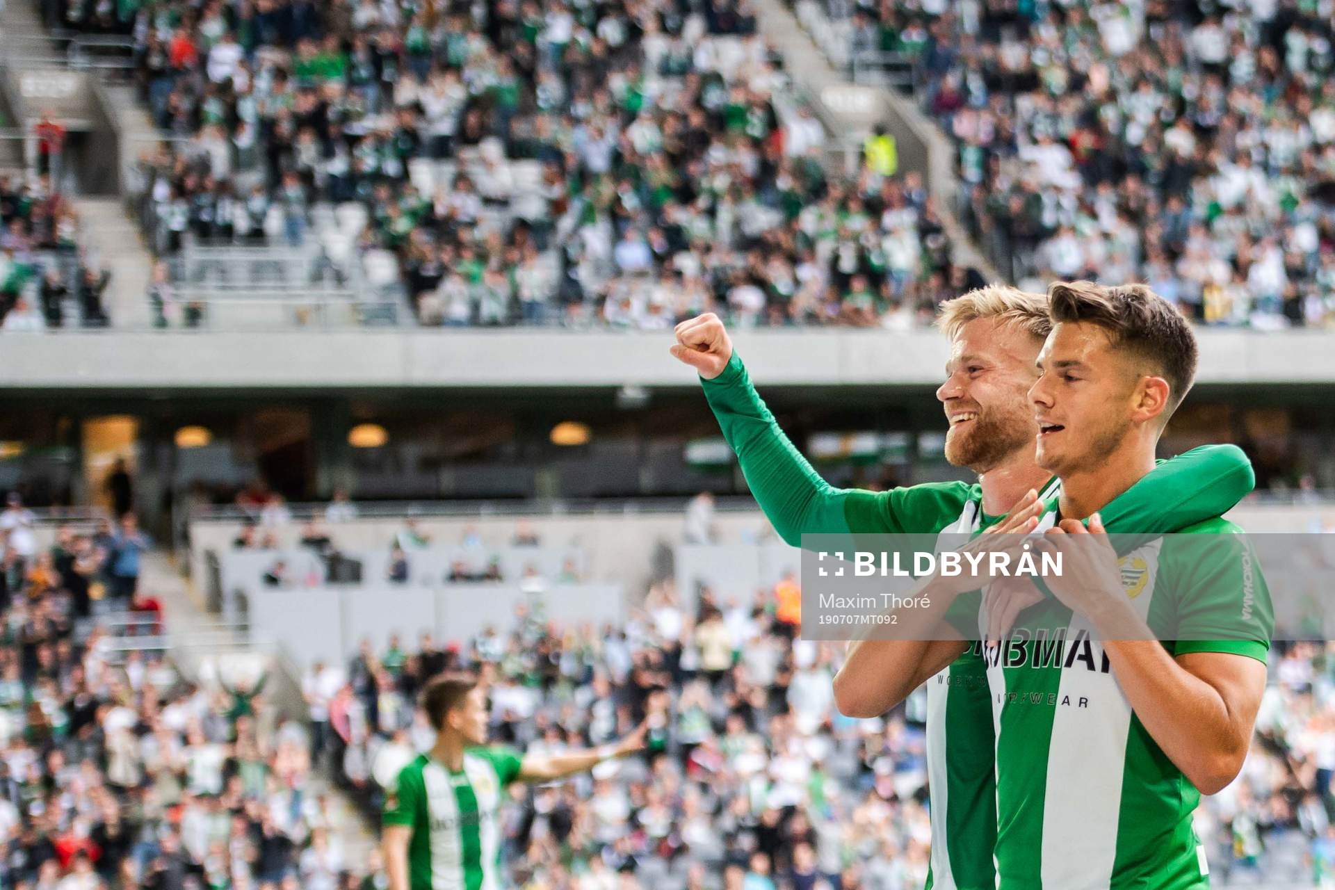 Hammarbys Dennis Widgren och Alexander Kacaniklic jublar