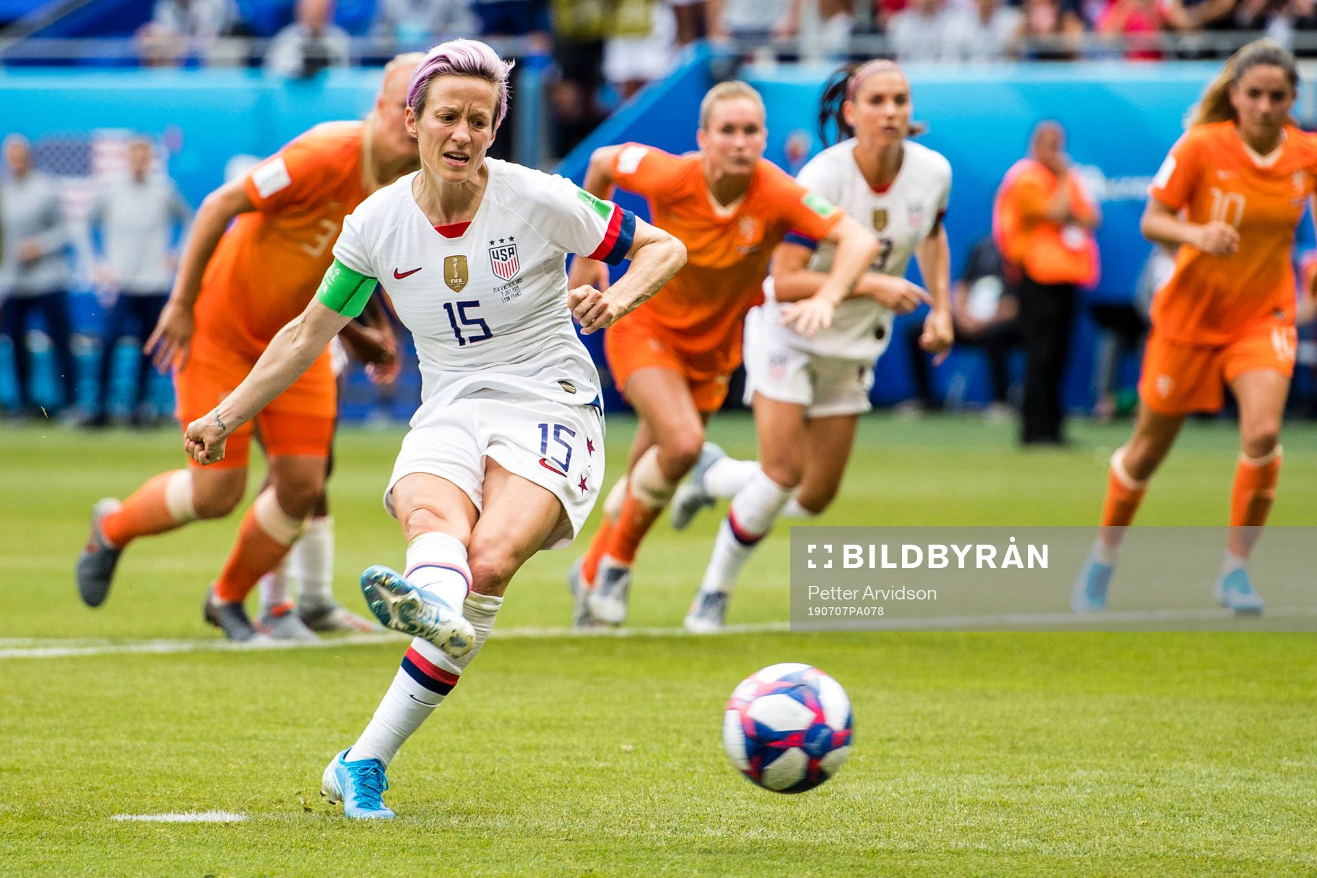 Megan Rapinoe of USA scores