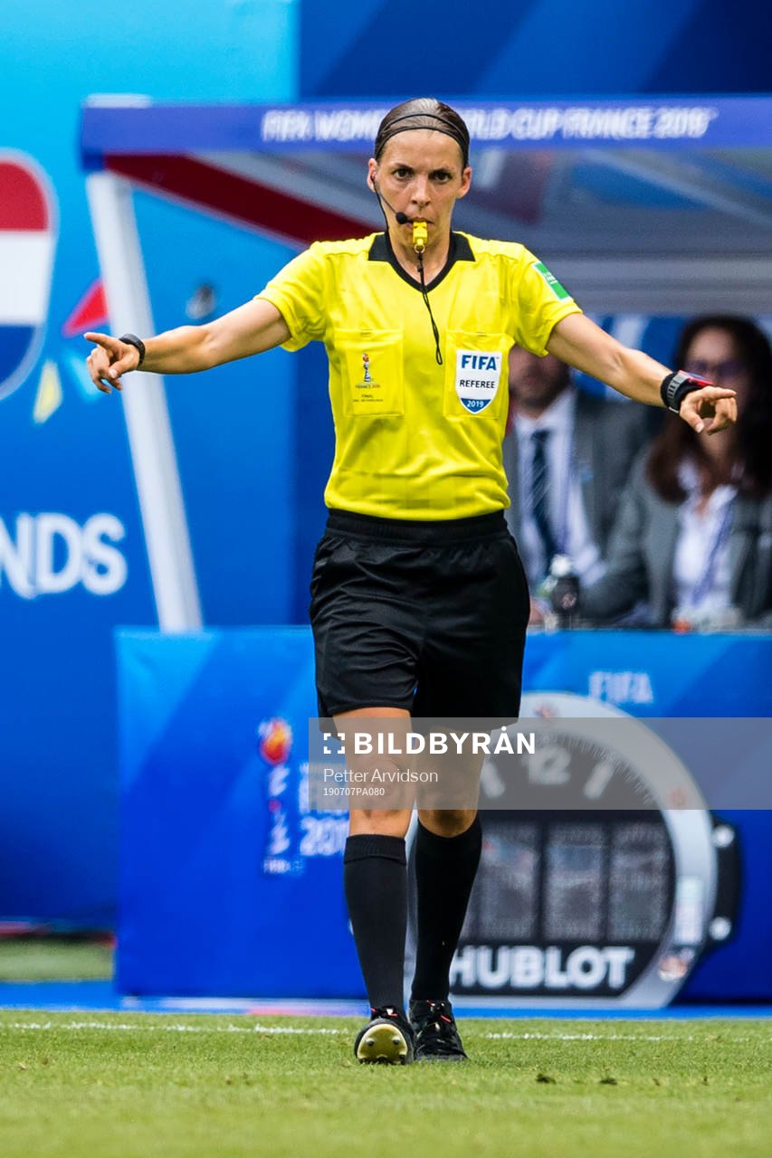 Referee Stephanie Frappart