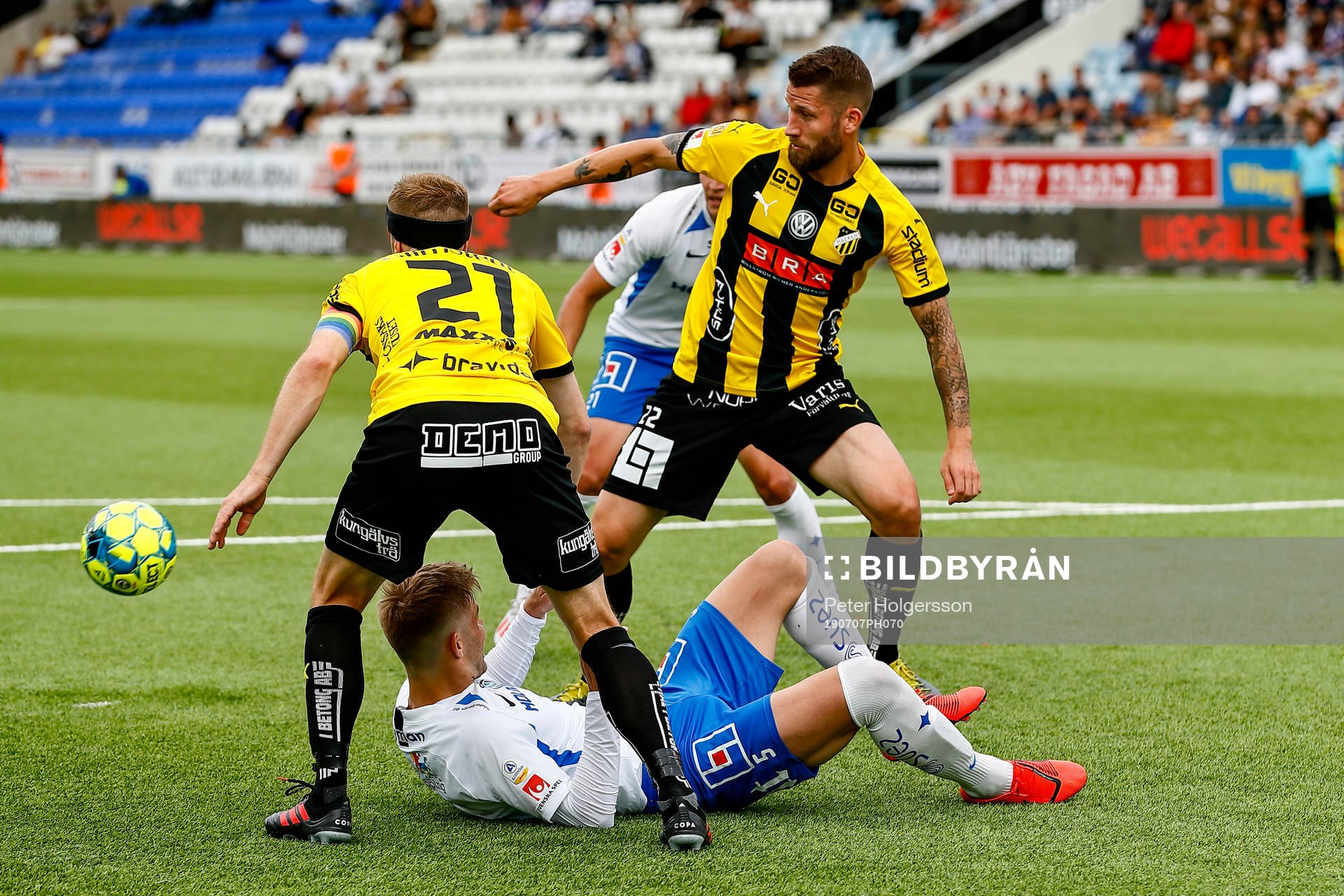 Häckens Joona Toivio och IFK Norrköpings Christoffer Nyman