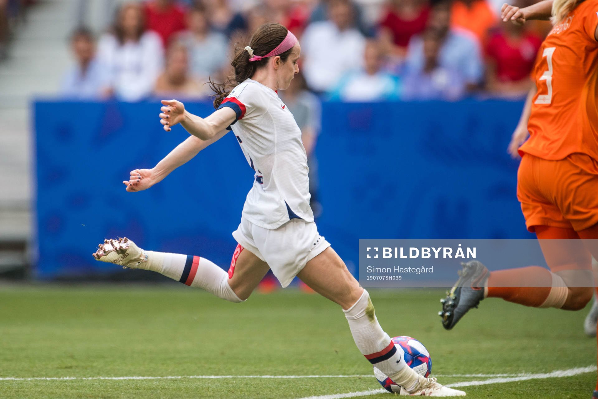 Rose Lavelle of USA scores the 2-0 goal
