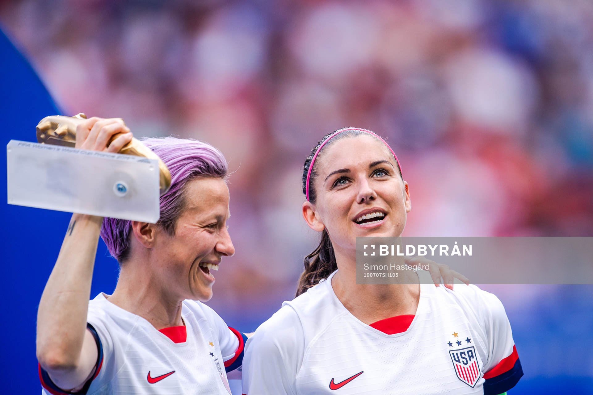 Megan Rapinoe and Alex Morgan of USA celebrate