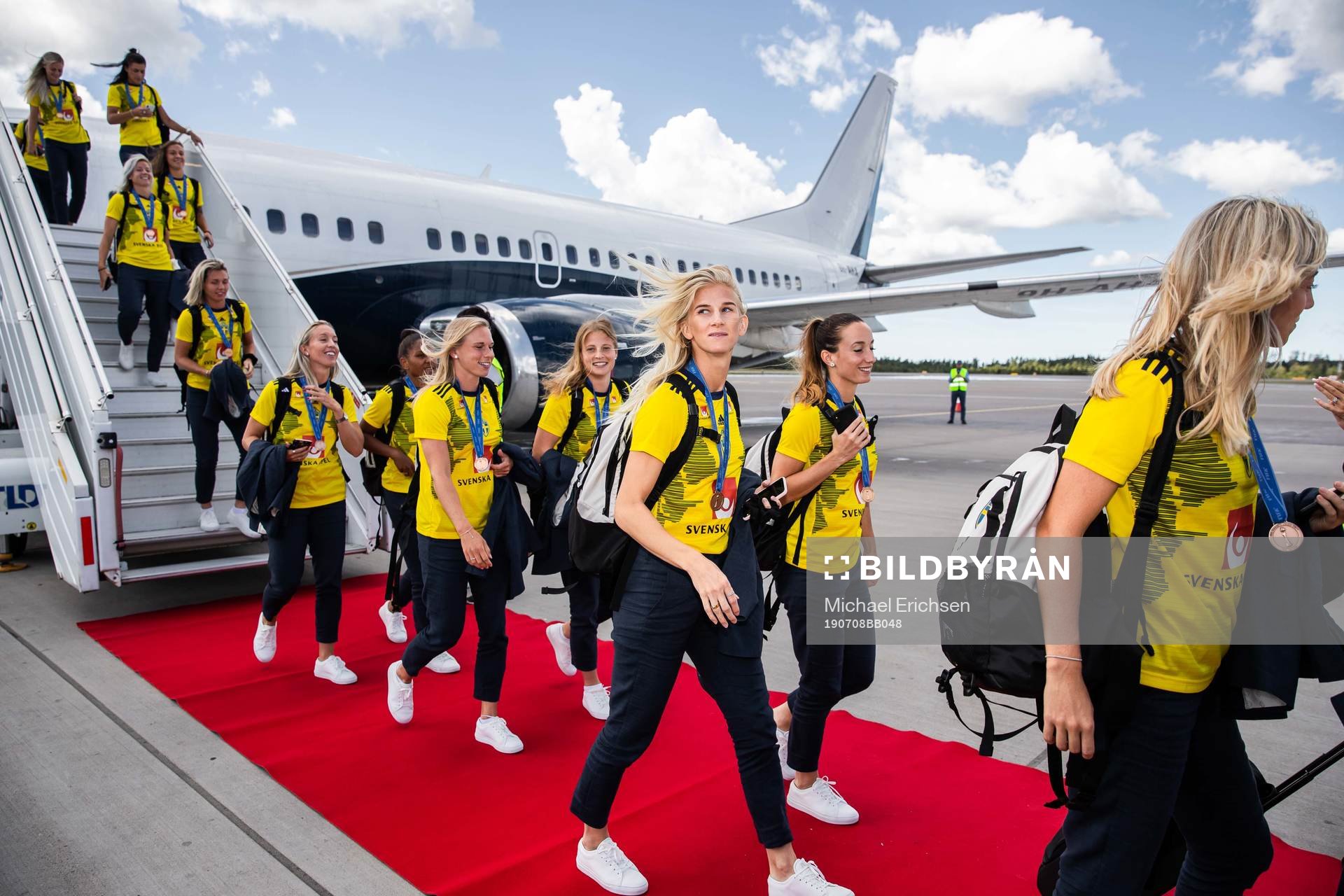 Sofia Jakobsson arrives at Landvetter
