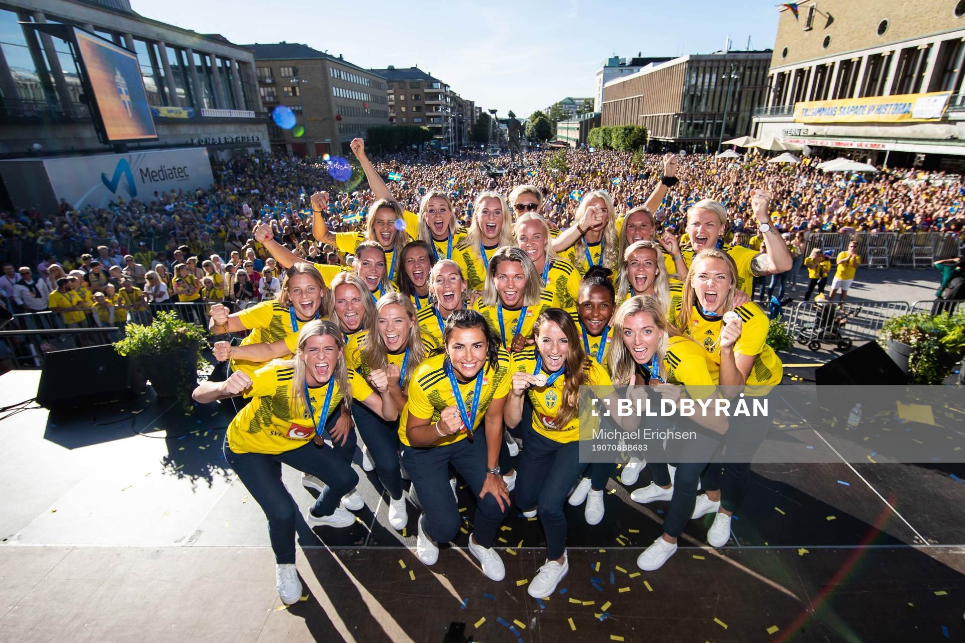 The players pose for a team group photo