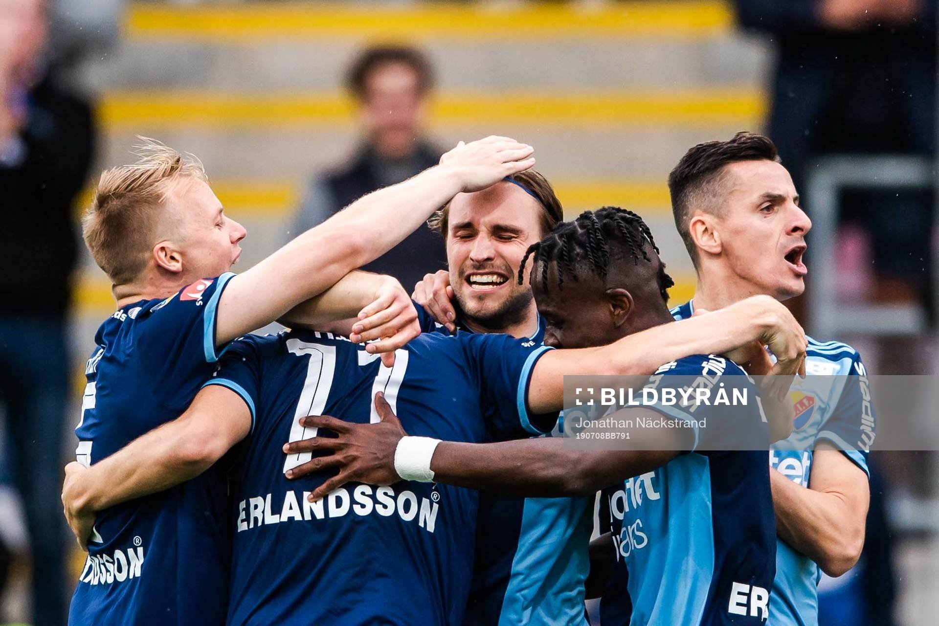 Djurgårdens spelare jublar efter 0-1 under fotbollsmatchen i Allsvenskan mellan AFC Eskilstuna och Djurgården den 8 juli 2019 i Eskilstuna.