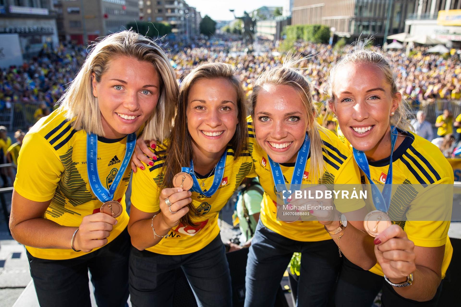 Goalkeeper Jennifer Falk, Julia Zigiotti Olme, Elin