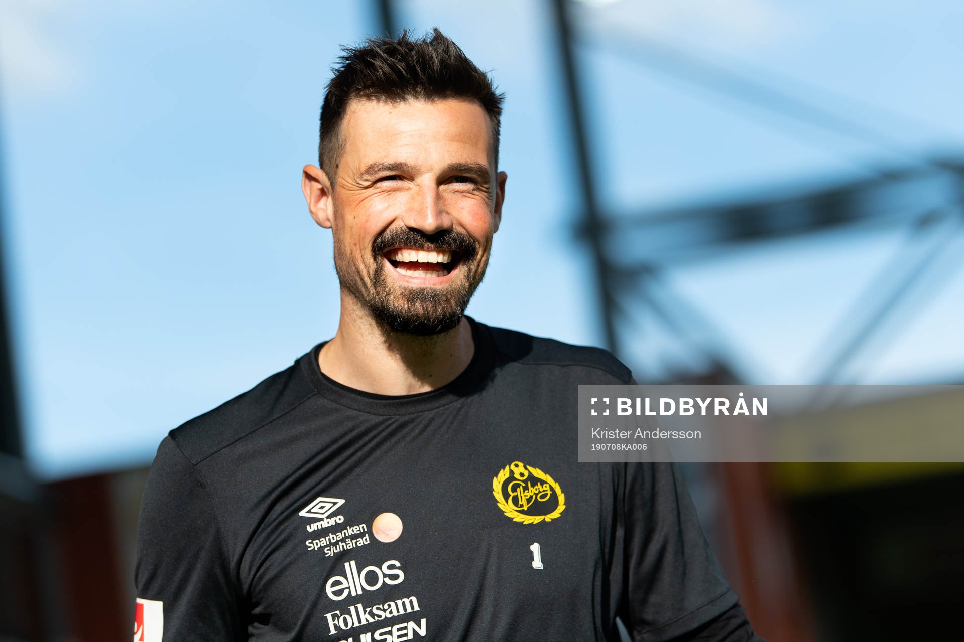 Elfsborgs målvakt Kevin Stuhr Ellegaard före