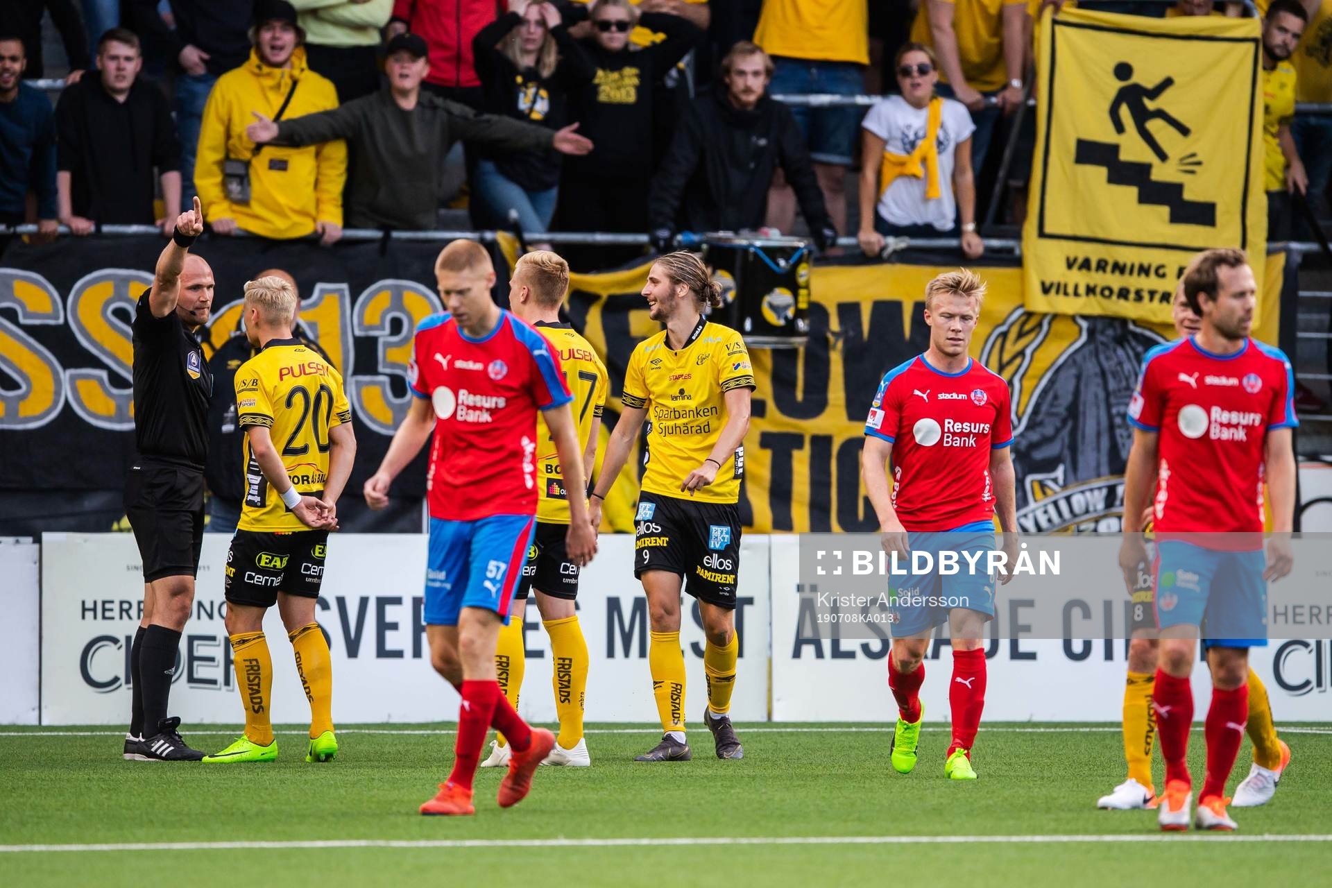 Elfsborgs Pawel Cibicki tilldelas en varning