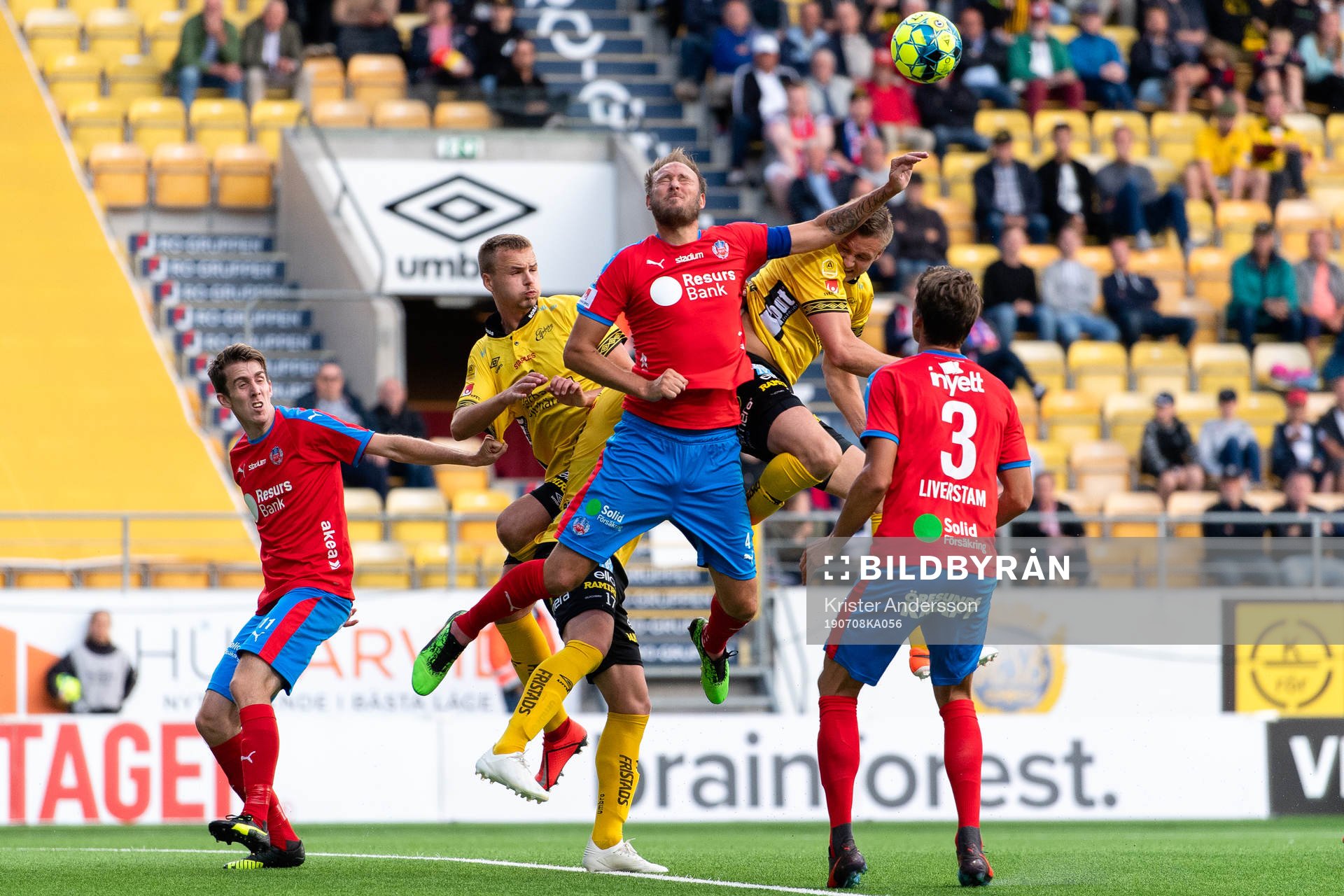 Kamp om bollen