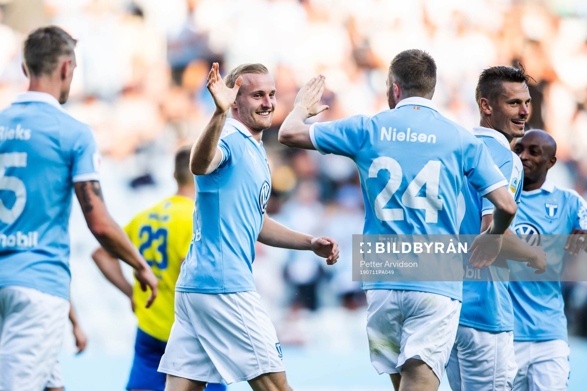 Franz Brorsson of Malmö FF celebrate with teammates