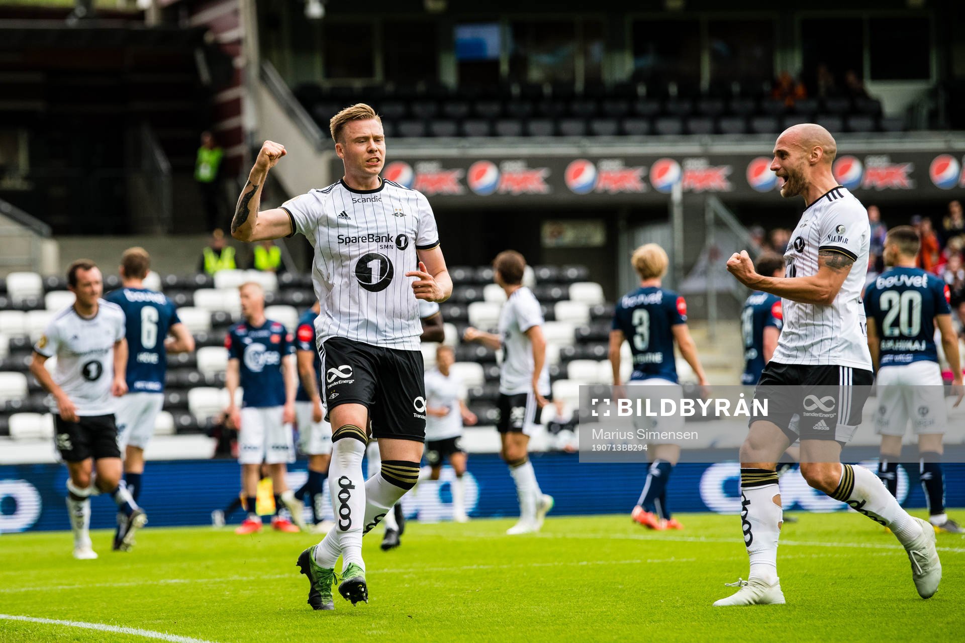 Alexander Toft Søderlund of Rosenborg celebrates