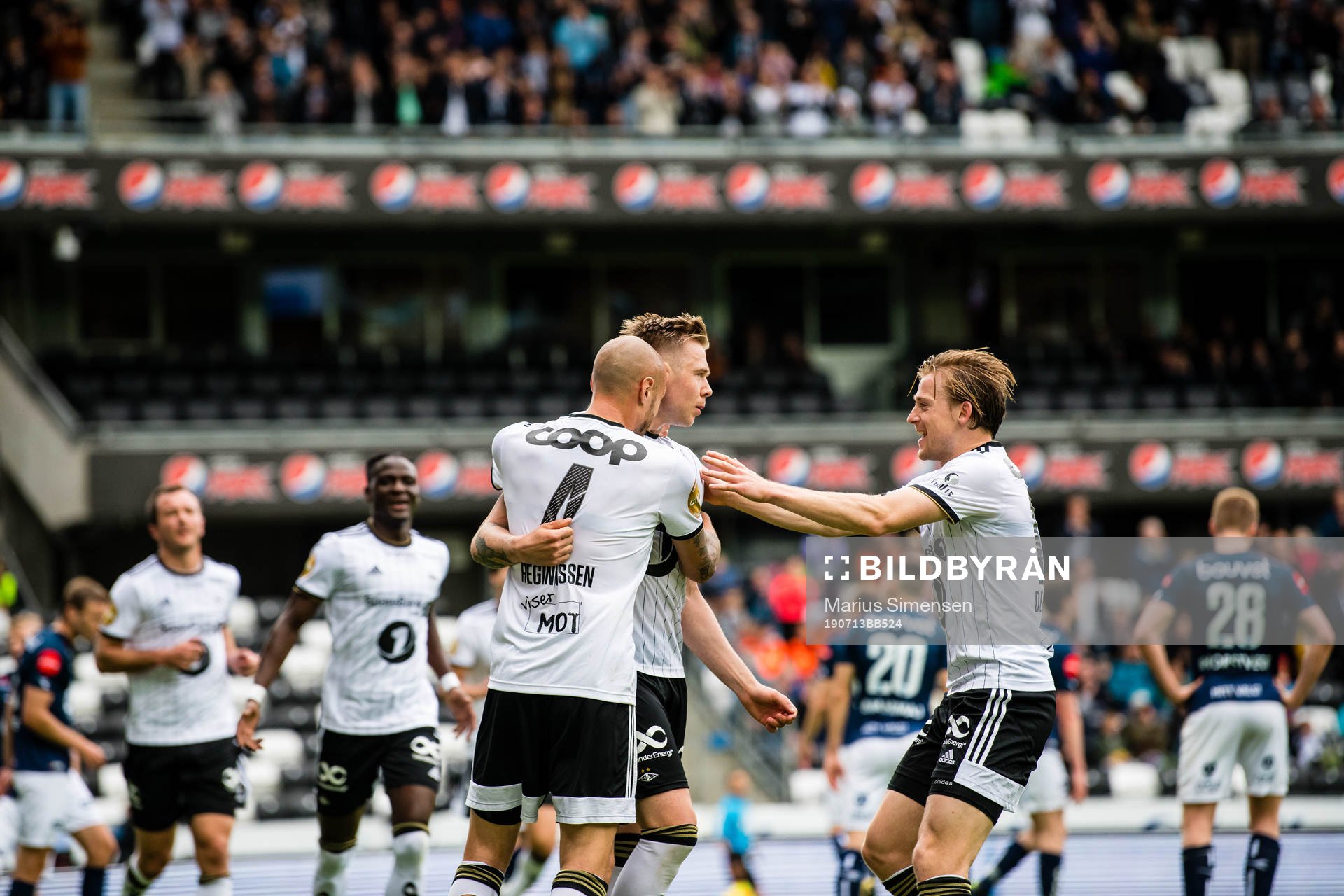 Alexander Toft Søderlund of Rosenborg celebrates