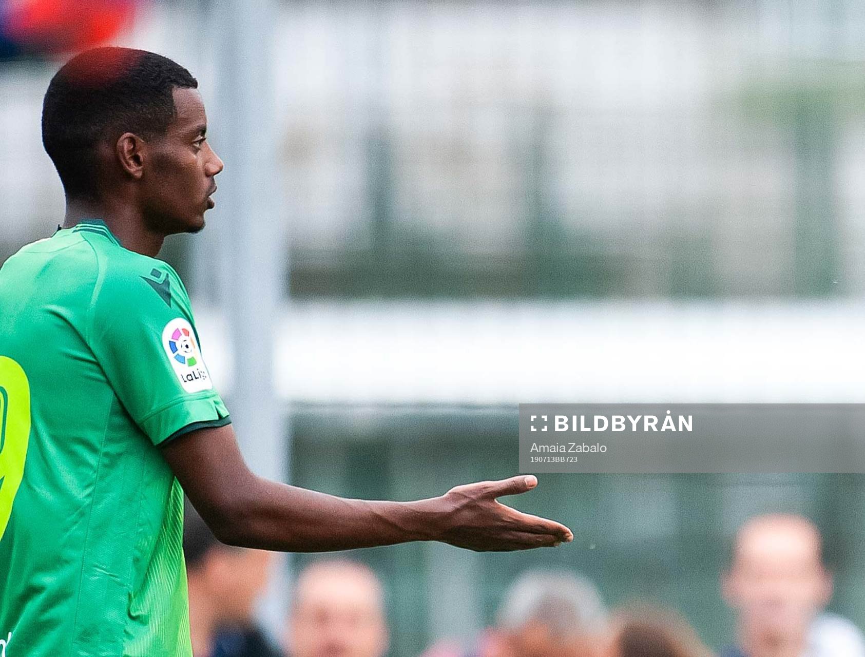 Alexander Isak of Real Sociedad celebrates