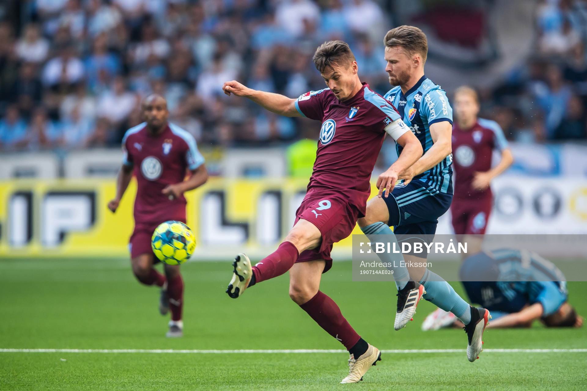 Malmö FFs Markus Rosenberg och Djurgårdens Jacob Une