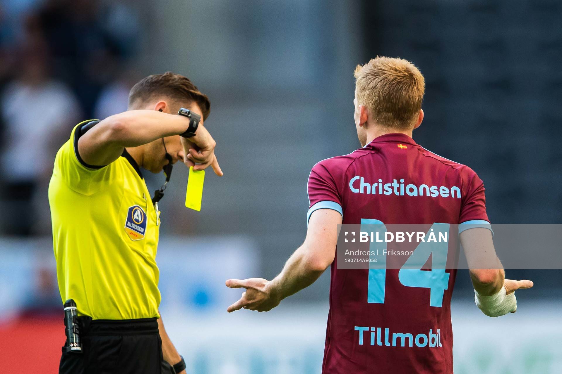 Malmö FFs Anders Christiansen tilldelas en varning av