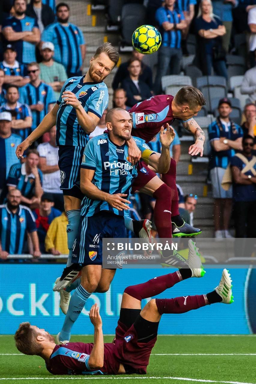 Djurgårdens Jacob Une Larsson och Marcus Danielson mot