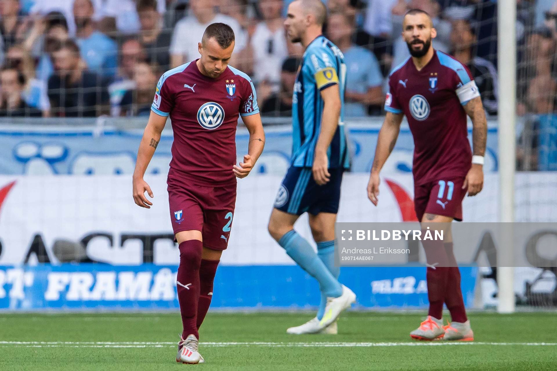 Malmö FFs Eric Larsson deppar