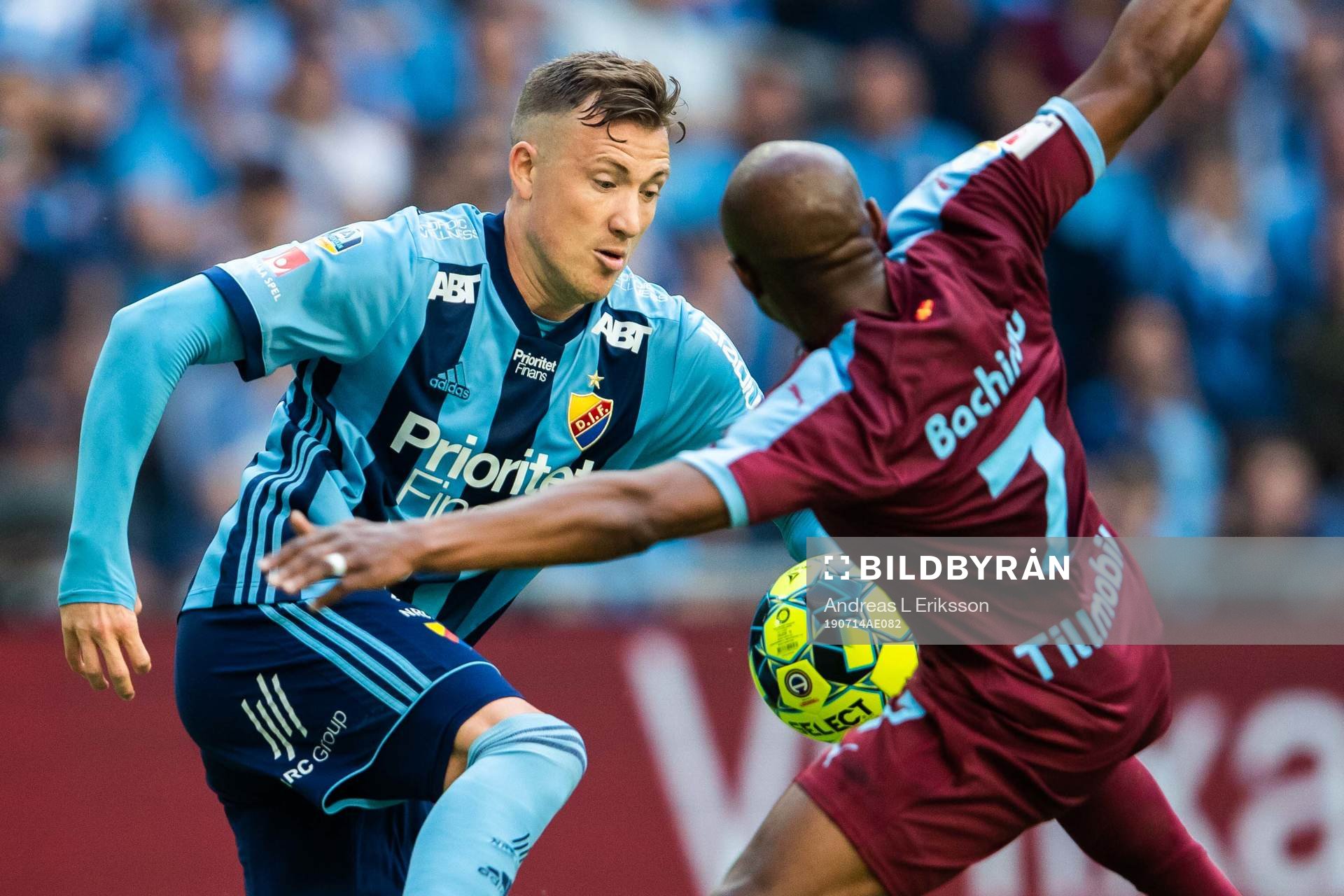 Djurgårdens Fredrik Ulvestad och Malmö FFs Fouad Bachirou