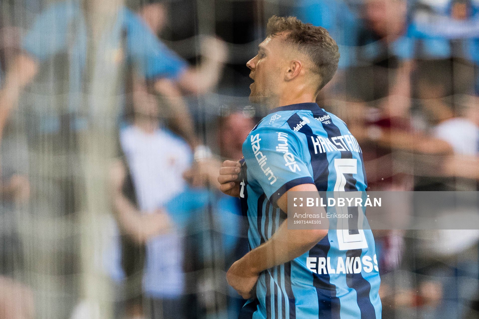 Djurgårdens Jesper Karlström jublar efter att ha kvitterat för Djurgården till 1-1 under fotbollsmatchen i Allsvenskan mellan Djurgården och Malmö den 14 juli 2019 i Stockholm. 