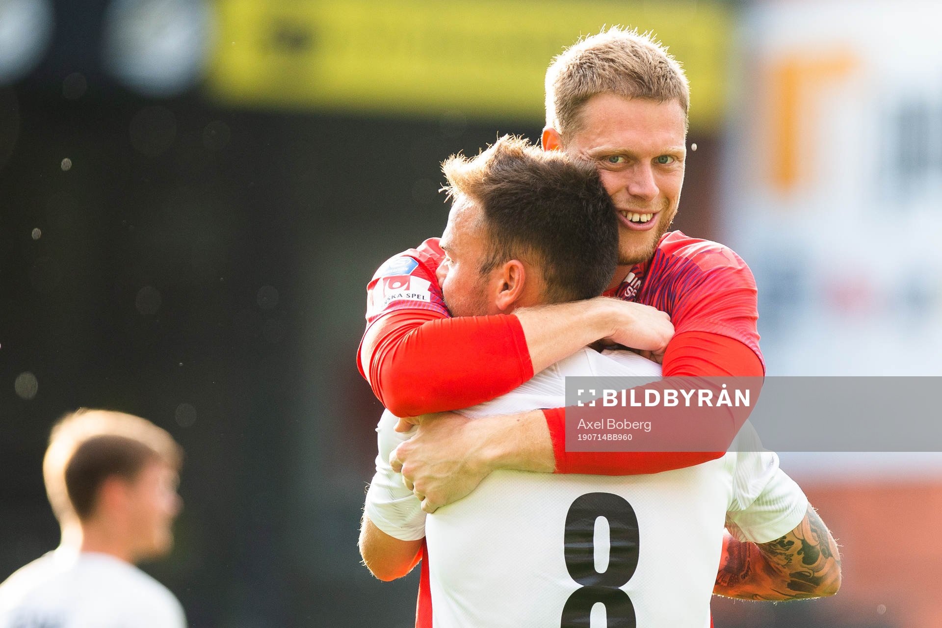 Halmstads målvakt Malkolm Nilsson och Pontus Silfwer jublar efter fotbollsmatchen i Superettan mellan Norrby och Halmstad den 14 april 2019 i Borås.