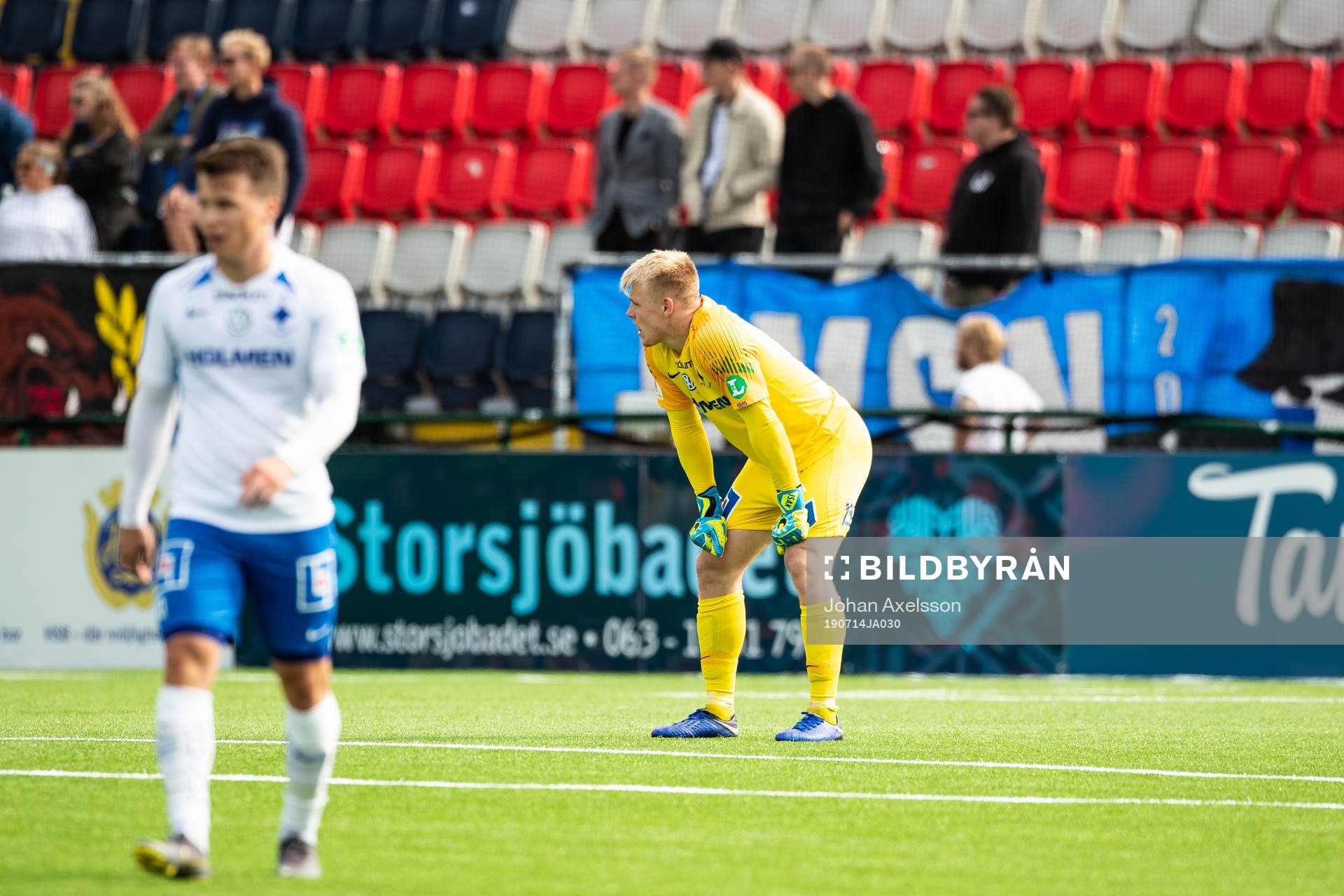 IFK Norrköpings målvakt Isak Pettersson deppar
