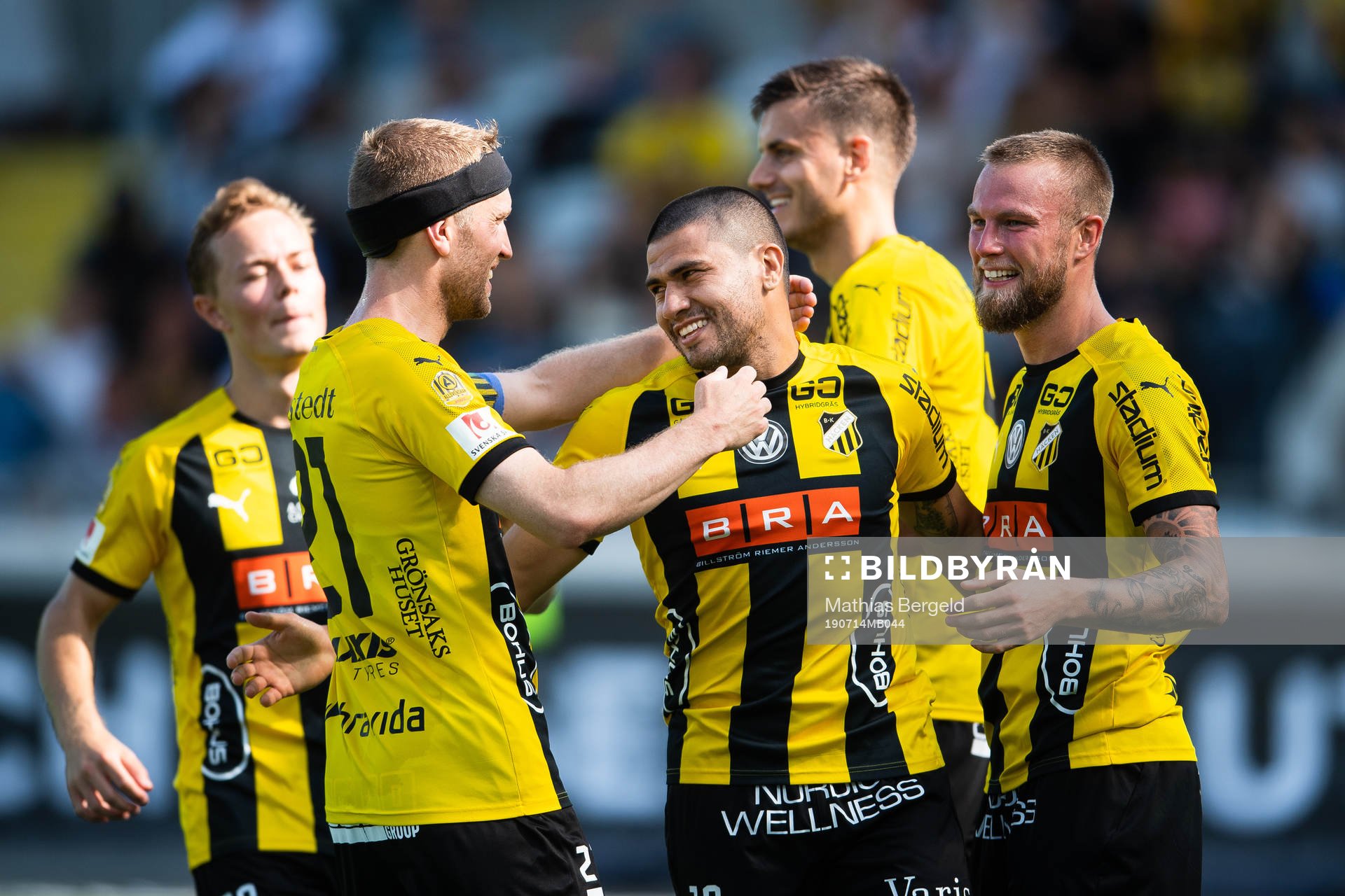 Häckens Rasmus Lindgren och Paulinho jublar