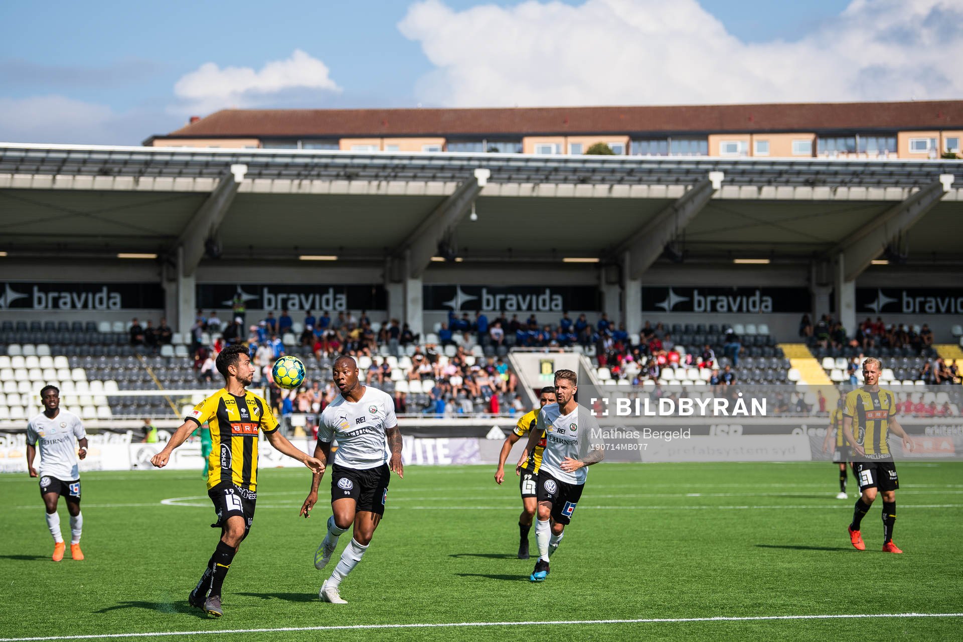 Häckens Daleho Irandust och Örebros Carlos Strandberg