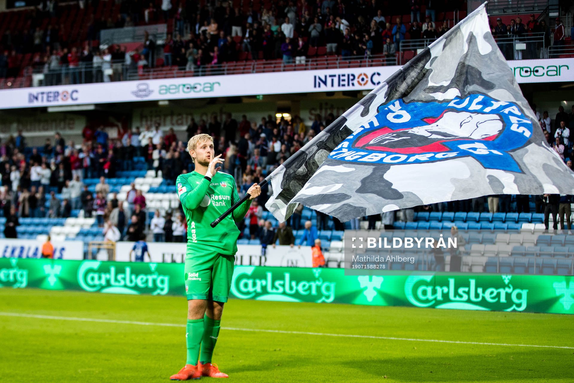 Helsingborgs målvakt Ian Pettersson jublar
