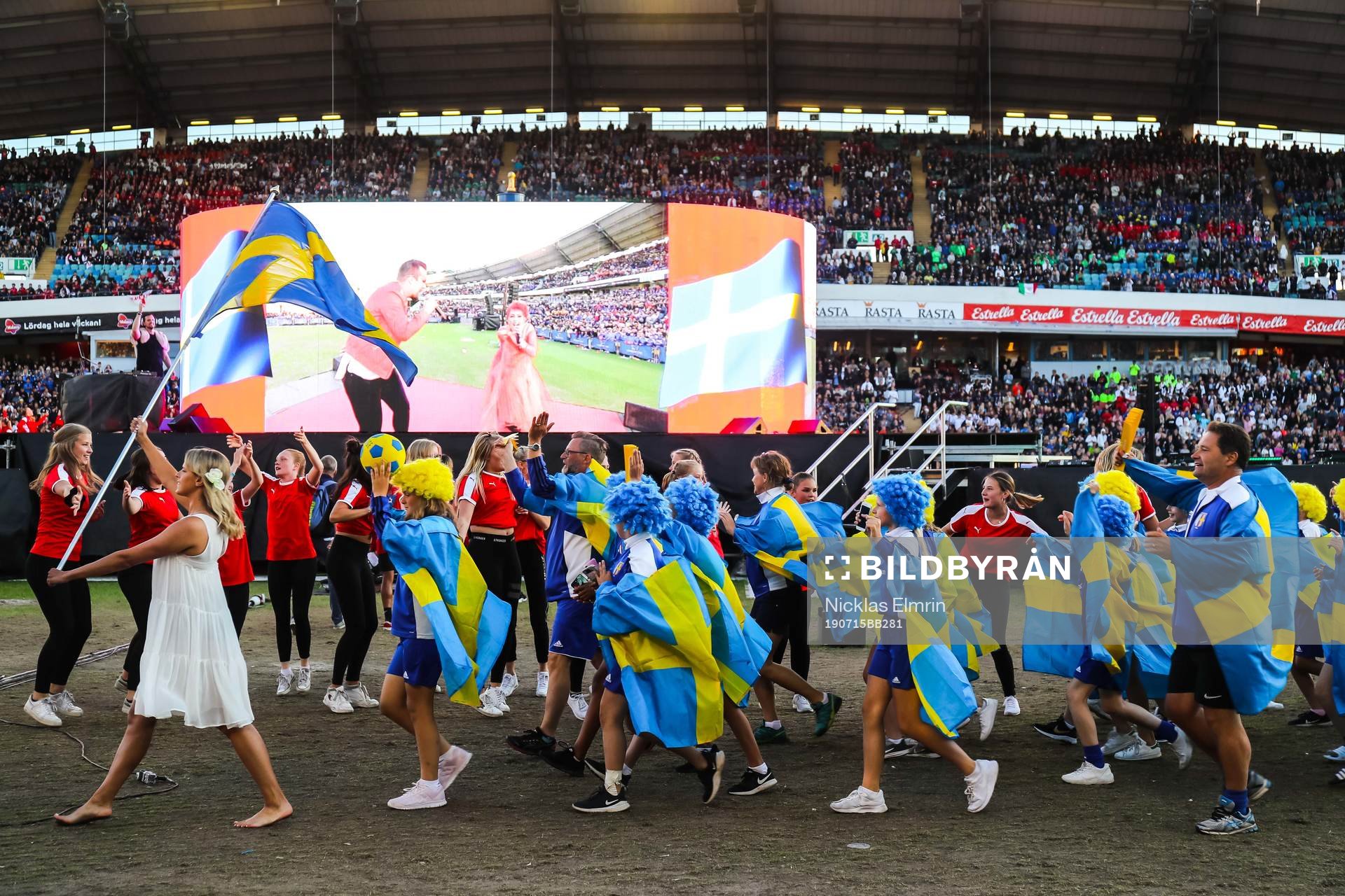  Sverige gör entré under invigningen av Gothia Cup den i 15 juli 2019 i Göteborg. 