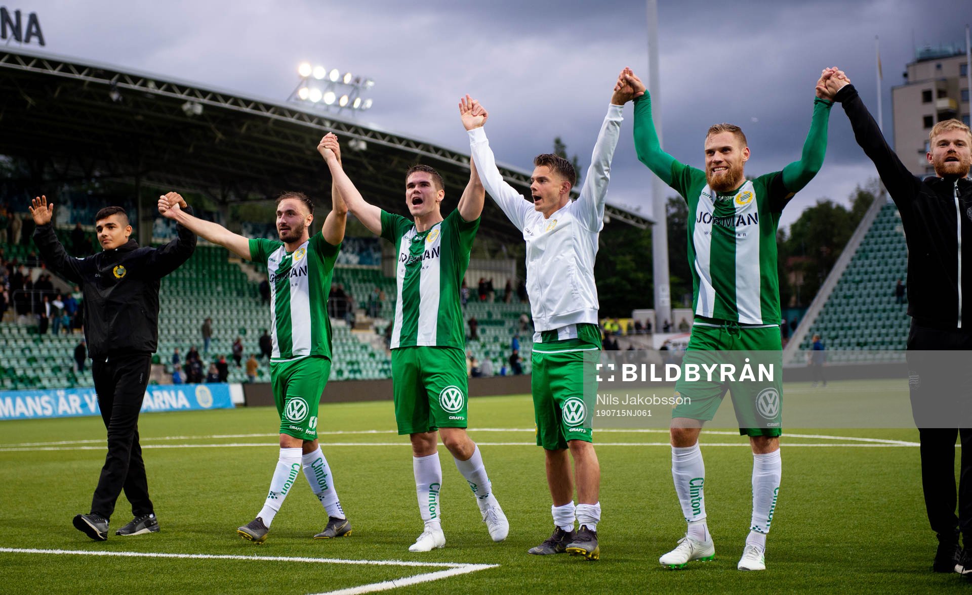 Hammarbys Muamer Tankovic, Vidar Örn Kjartansson Alexander Kacaniklic och David Fällman jublar efter fotbollsmatchen i Allsvenskan mellan GIF Sundsvall och Hammarby den 15 juli 2019 i Sundsvall.