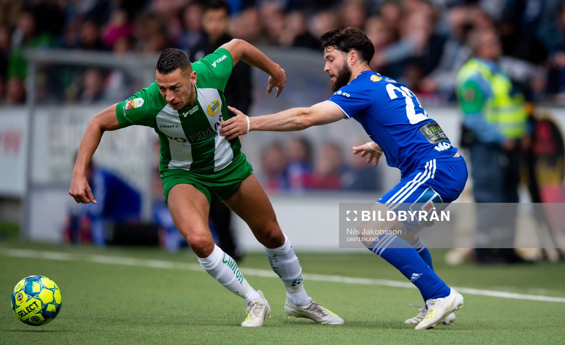 Hammarbys Nikola Djurdjic och Sundsvalls Jonathan Tamimi
