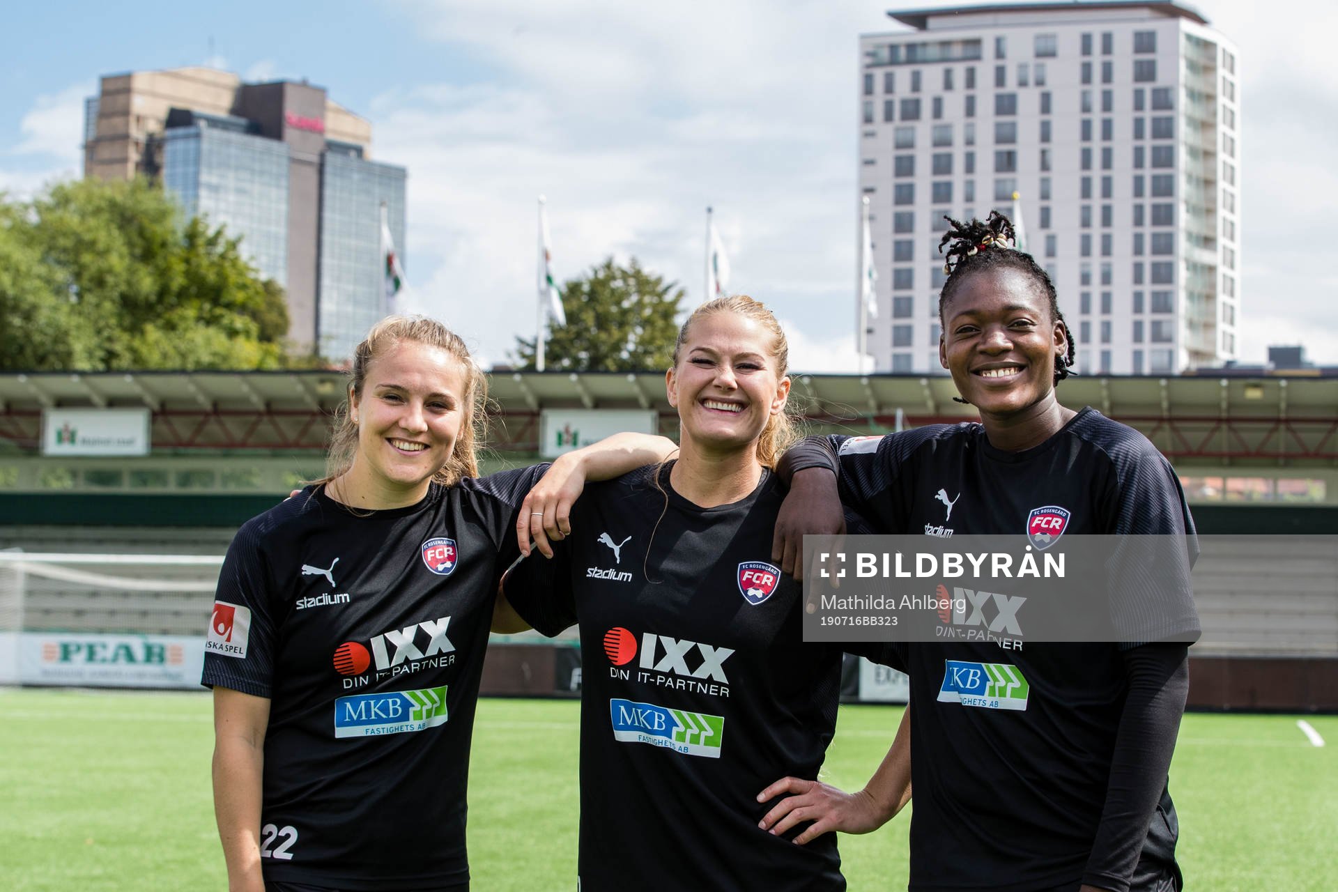Rosengårds Fiona Brown, Lisa-Marie Utland och Anam Imo poserar för ett porträtt efter en träning med det damallsvenska fotbollslaget Rosengård den 16 juli 2019 i Malmö.