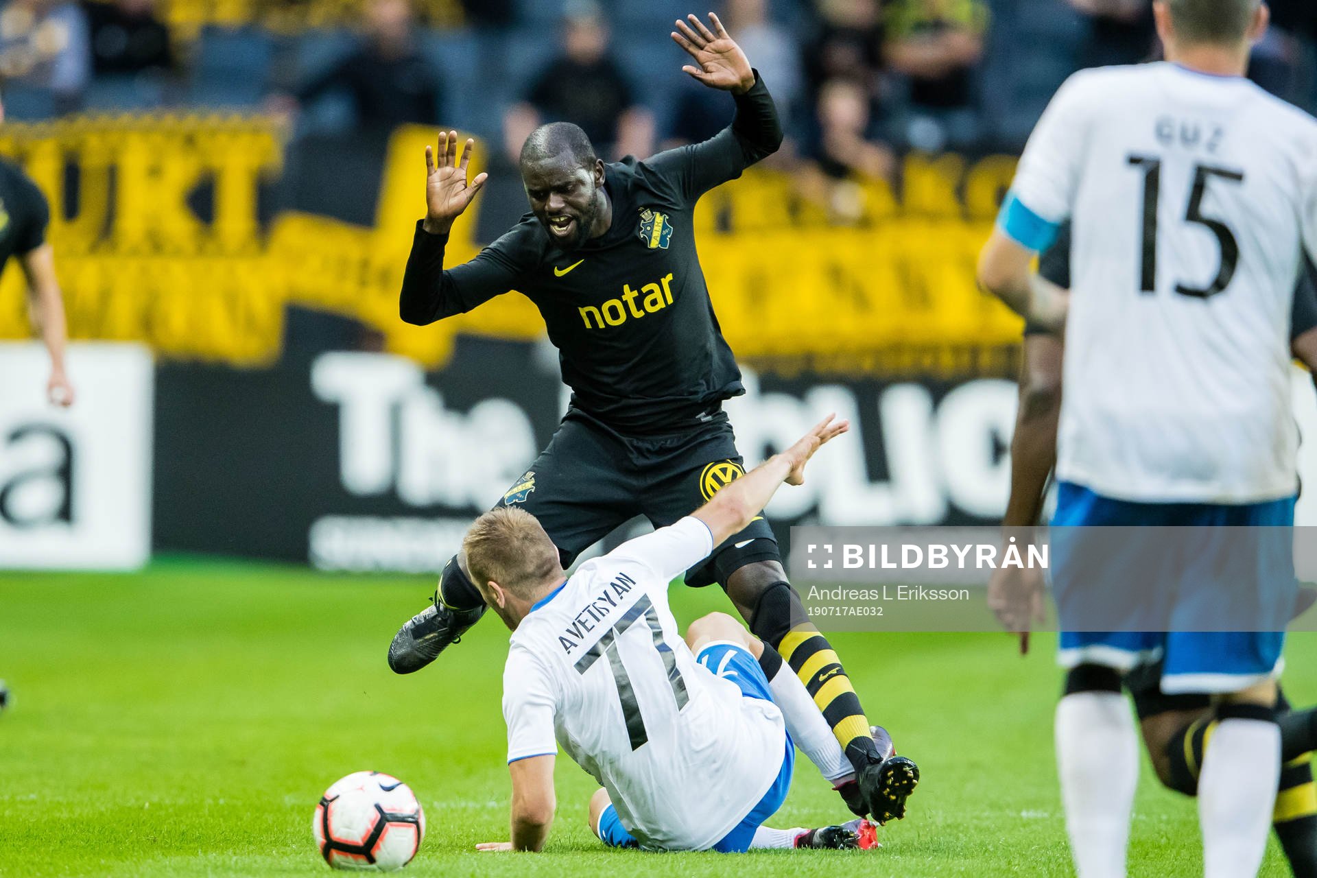 Petros Avetisyan of Ararat-Armenia and Enoch Kofi Adu of AIK