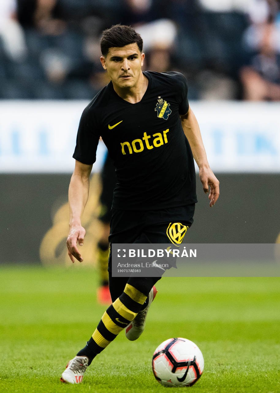 Tarik Elyounoussi of AIK