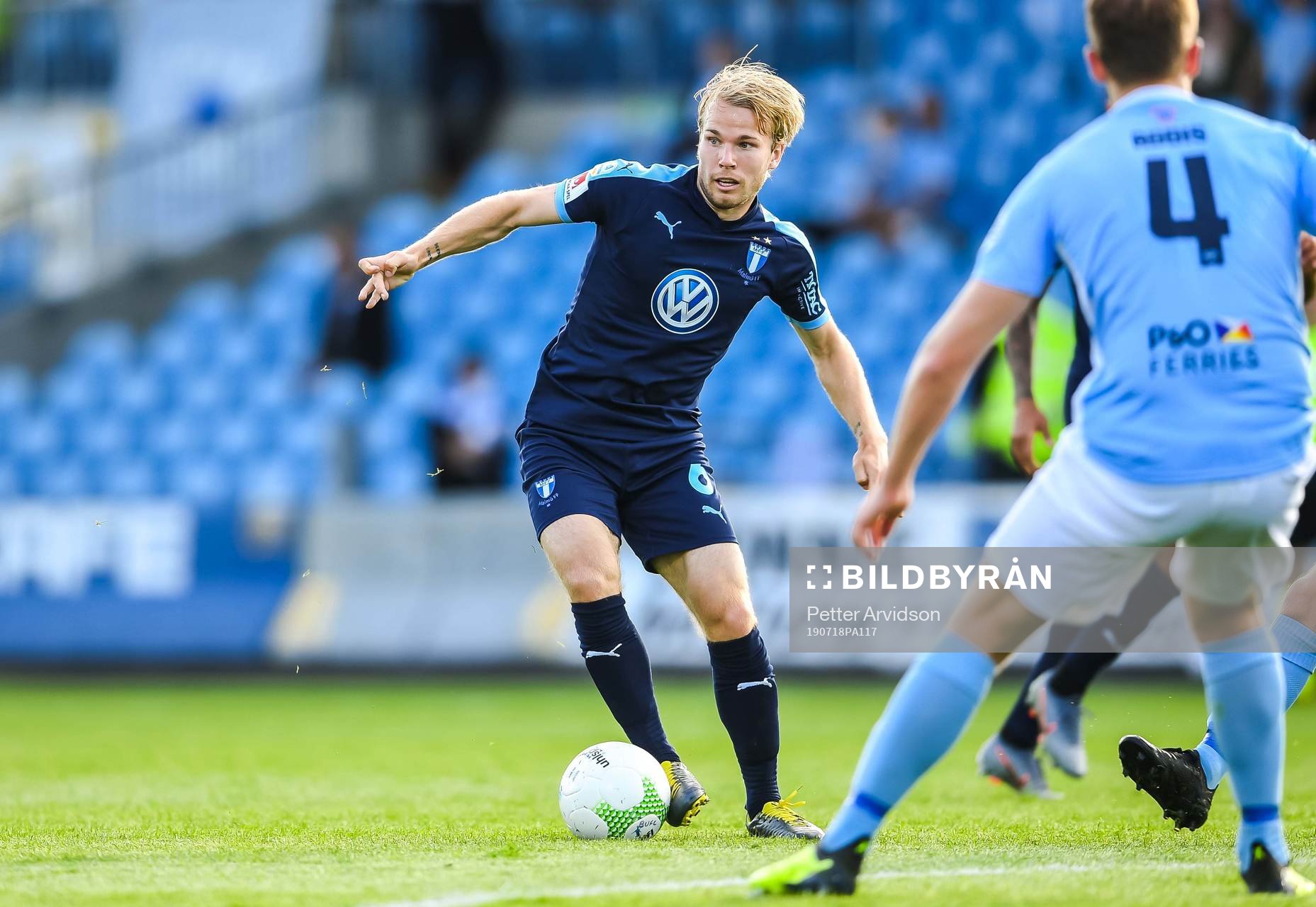 Oscar Lewicki of Malmö FF