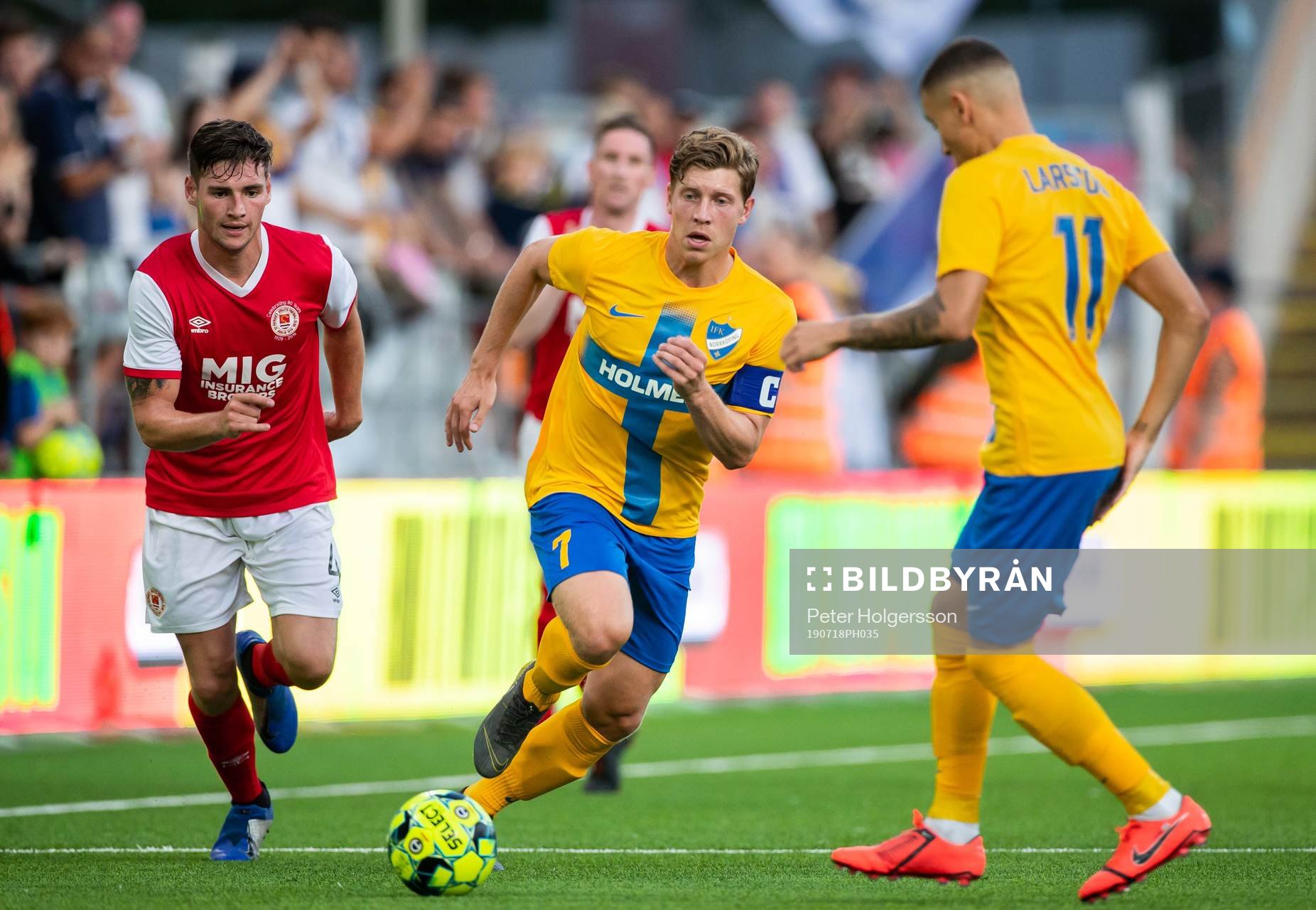 Kevin Toner of St Patrick's and Alexander Fransson of IFK