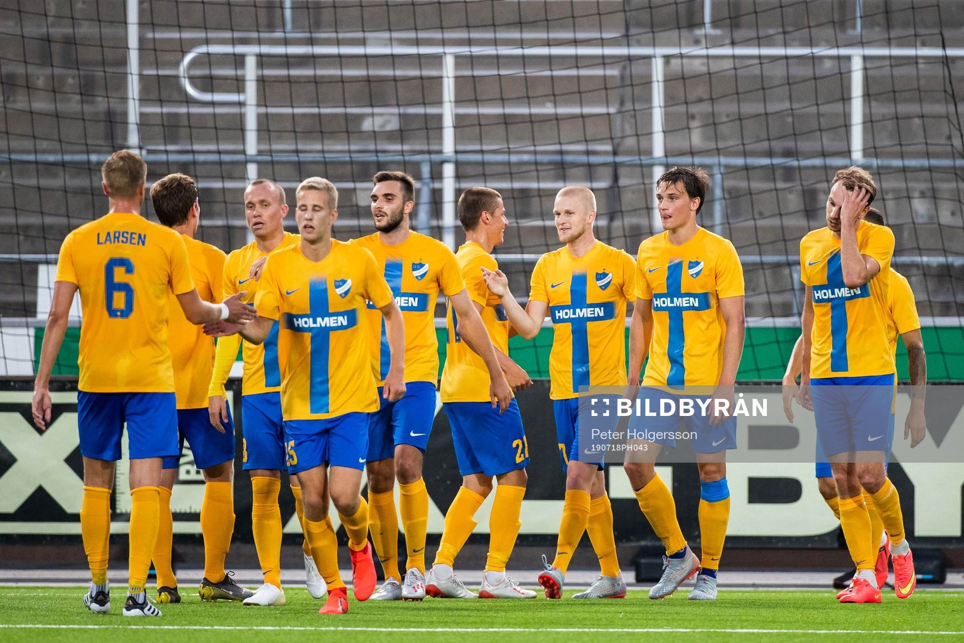 Kalle Holmberg of IFK Norrköping celebrate with teammates