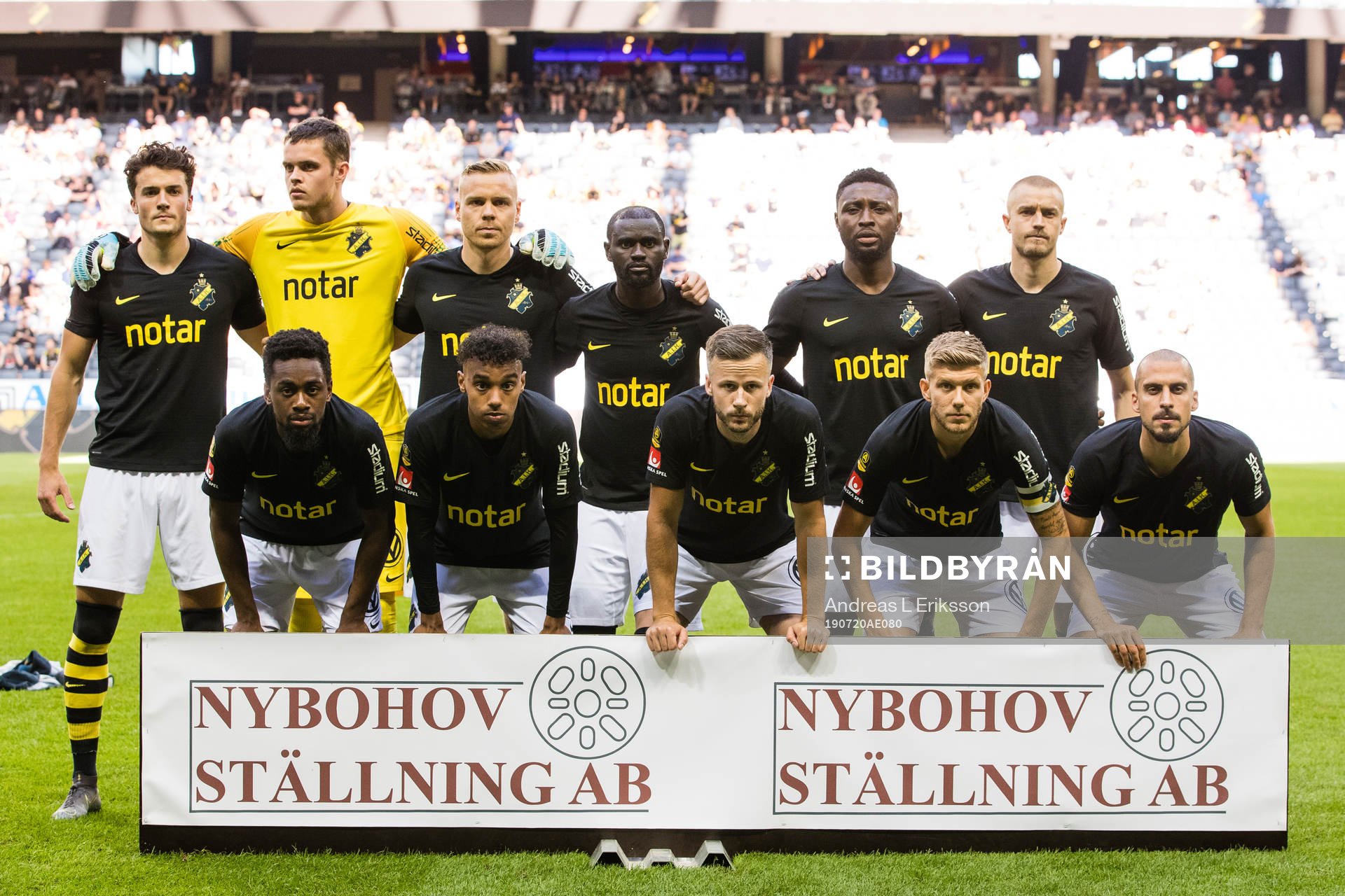 s startelva innan fotbollsmatchen i Allsvenskan mellan AIK