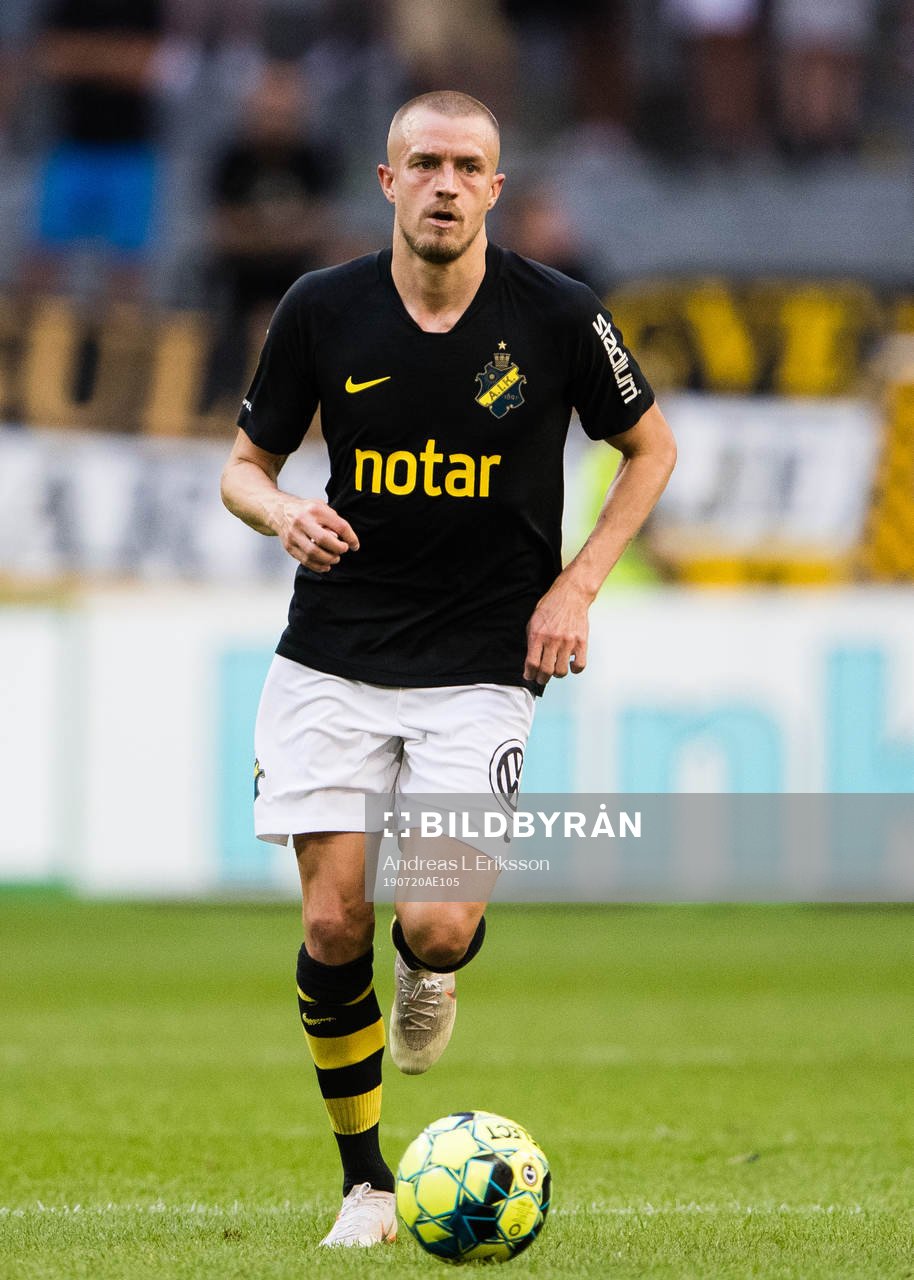 s Rasmus Lindkvist