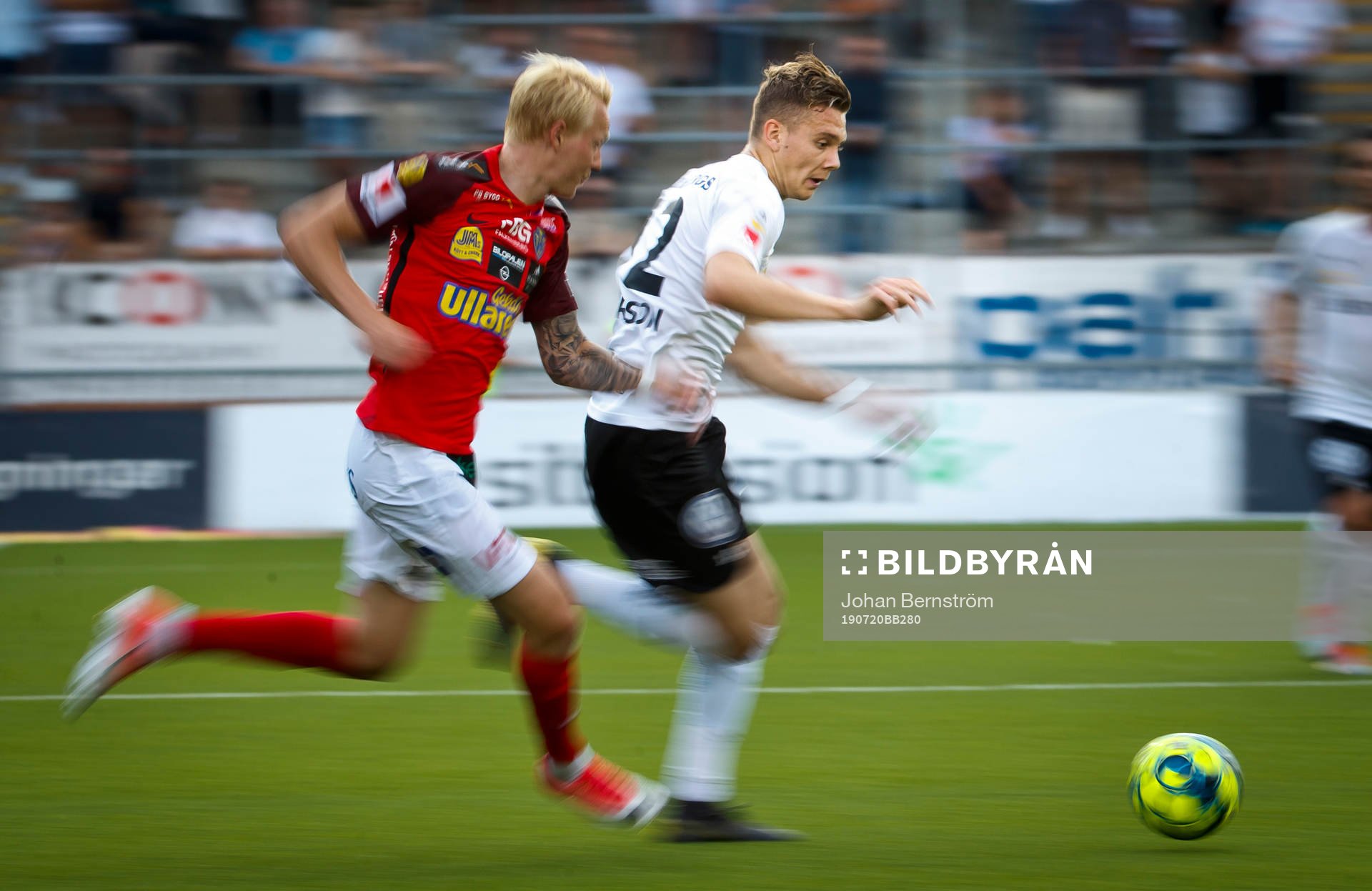Örebros Jake Larsson och Falkenbergs Jacob Ericsson