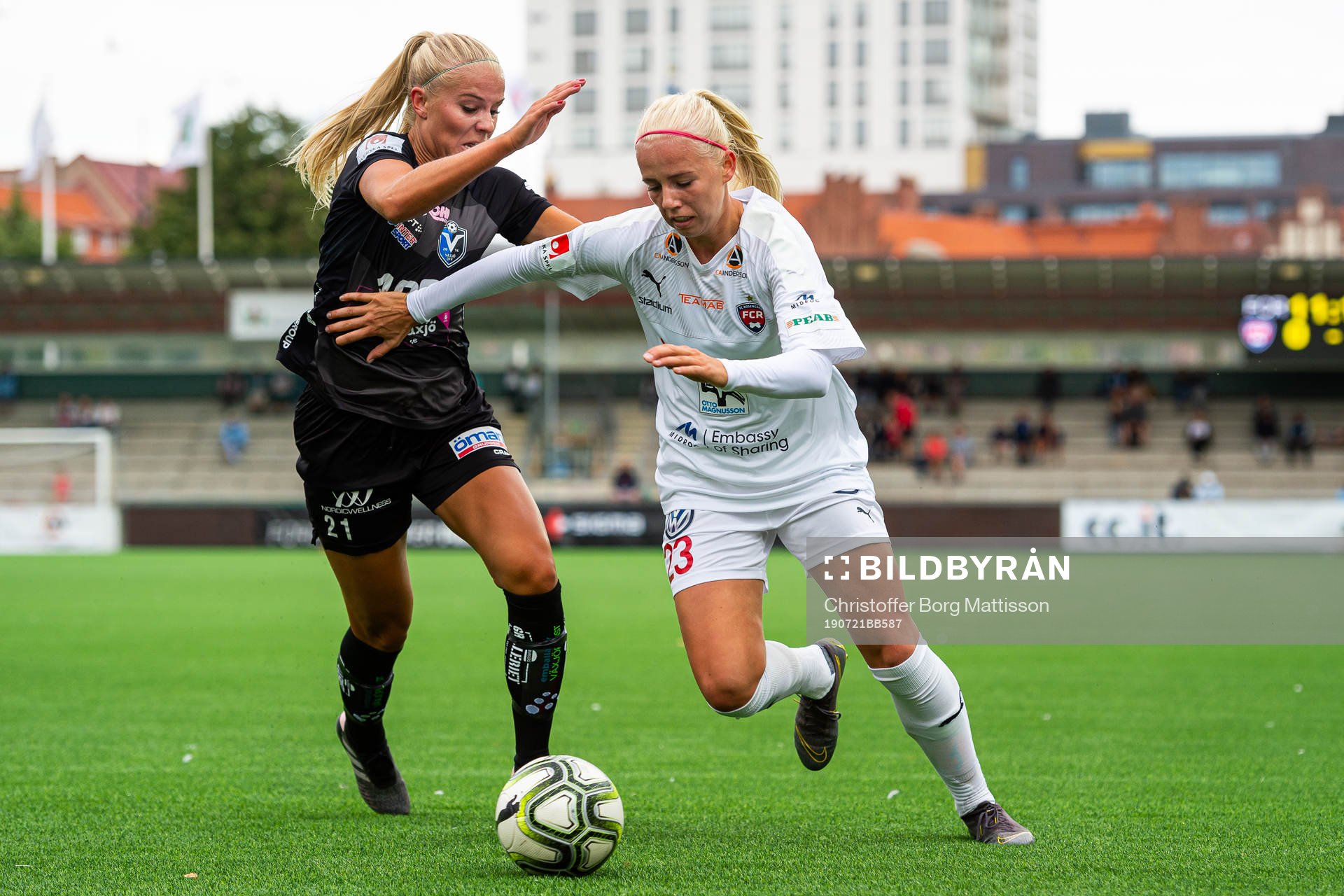 Växjös Stina Lennartsson och Rosengårds Sofie Svava