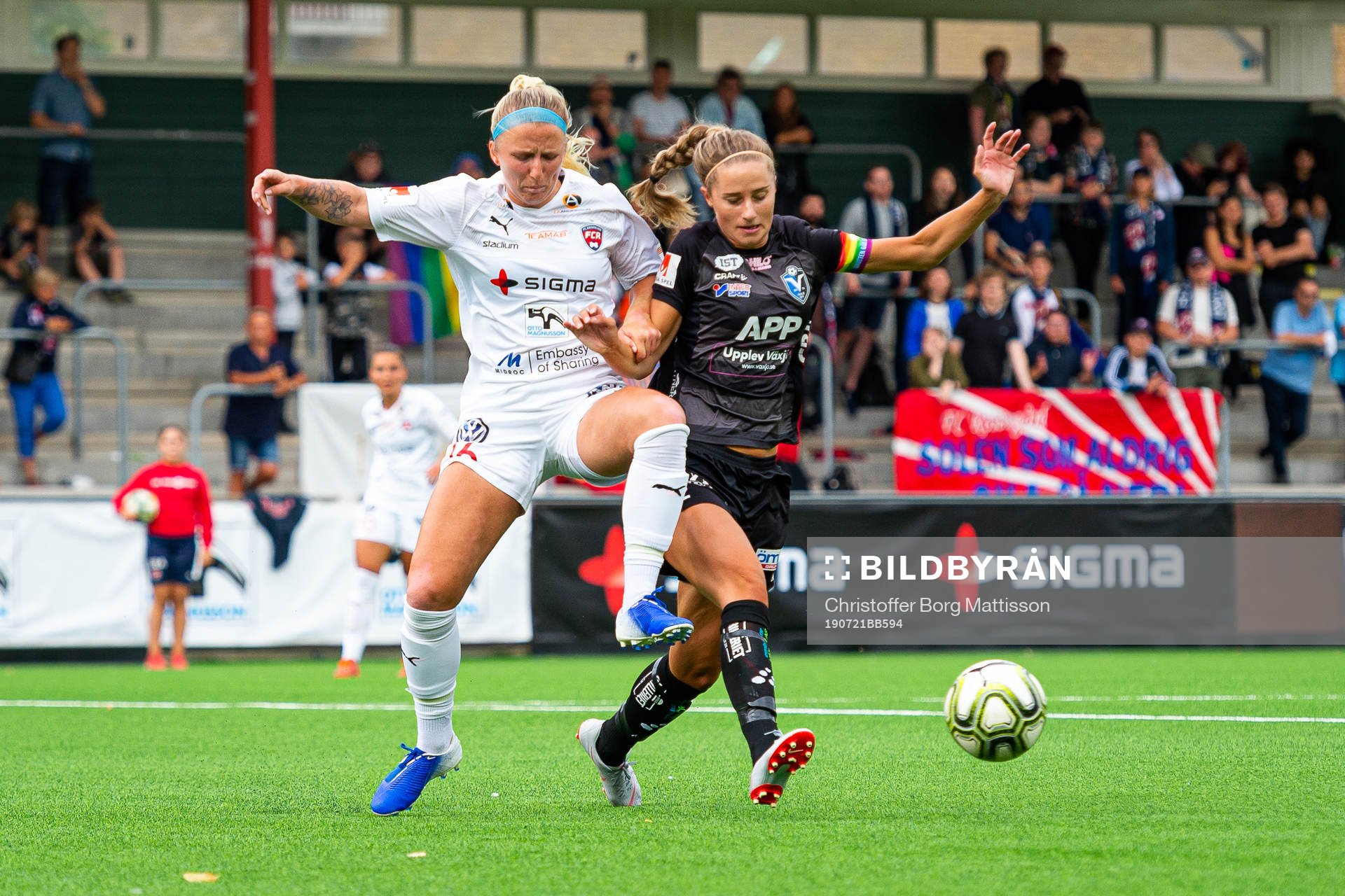 Rosengårds Hailie Mace och Växjös Elin Karlsson