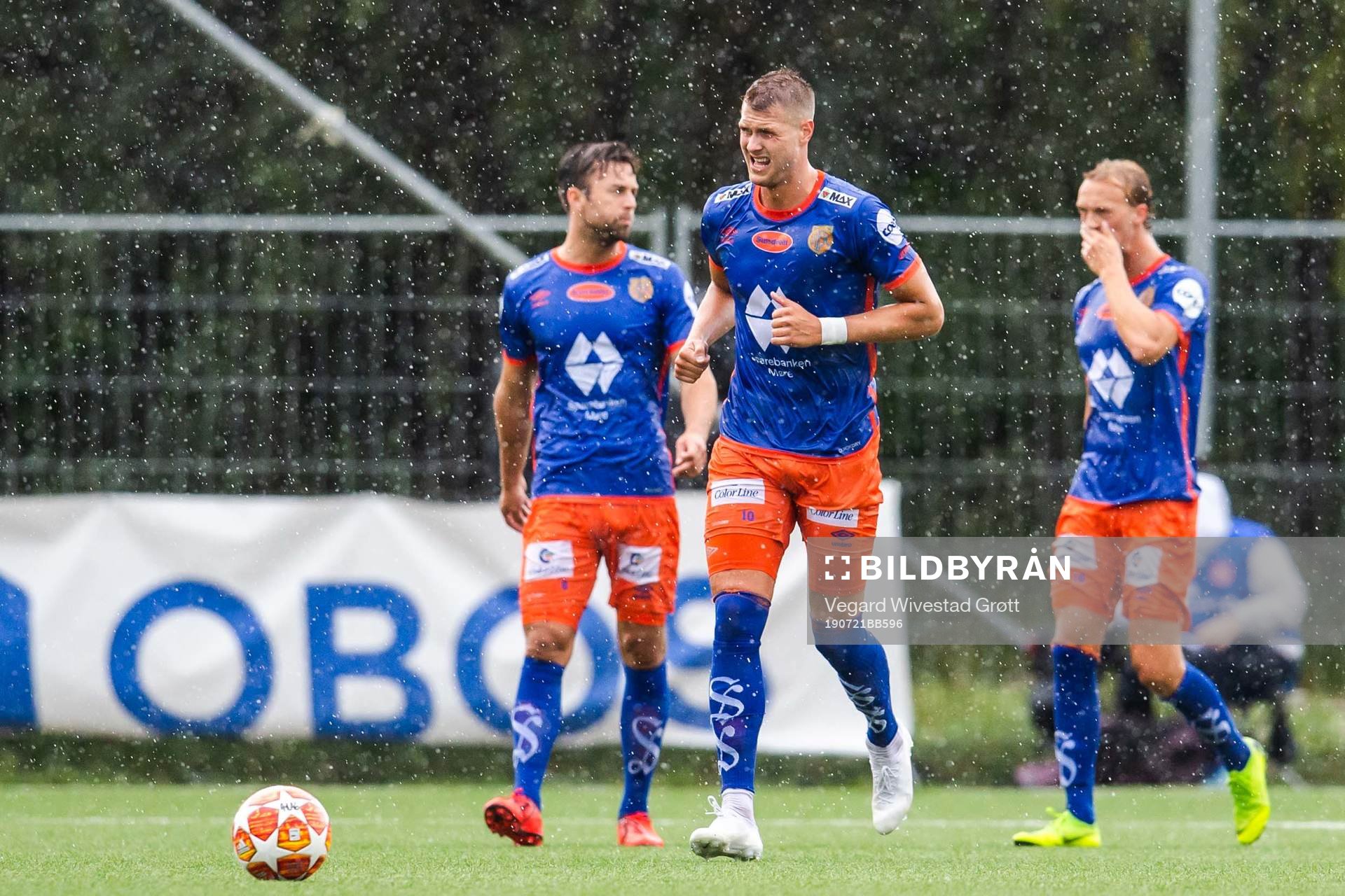 Hólmbert Aron Fridjónsson of Aalesund looks dejected