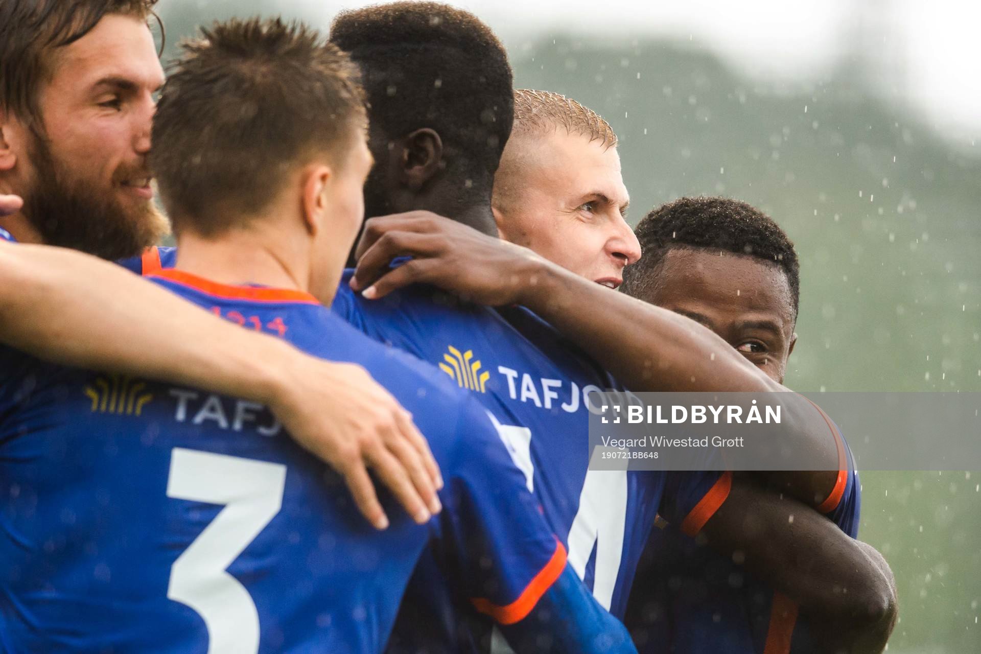 David Kristjan Olafsson of Aalesund celebrate with teammates