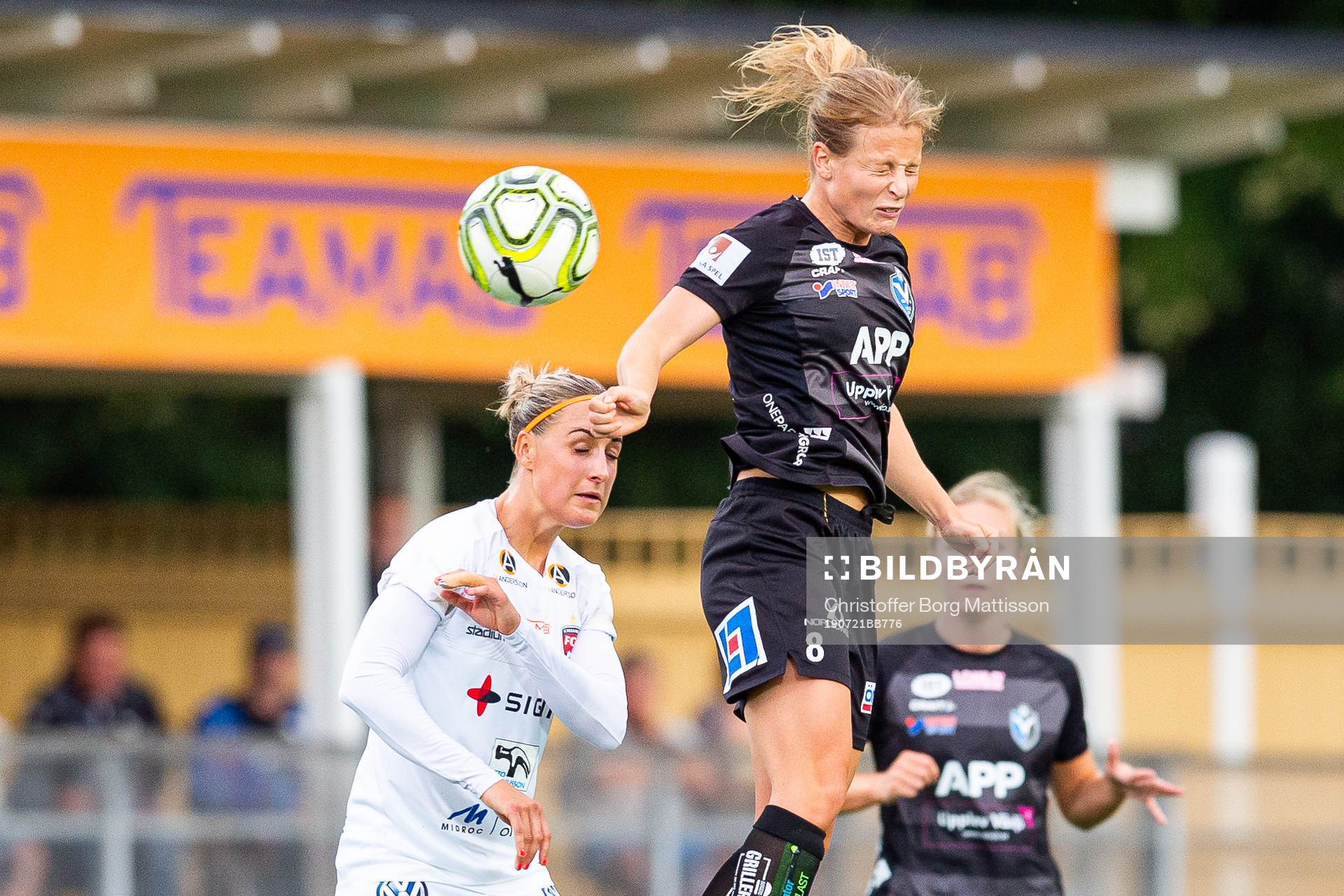 Rosengårds Sanne Troelsgaard och Växjös Anna Anvegård