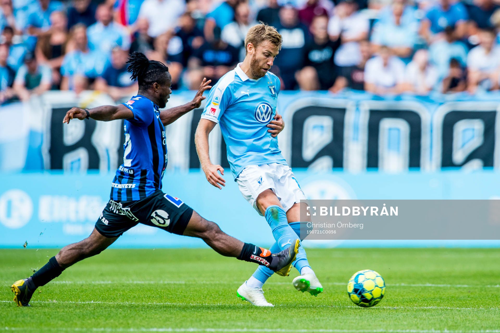 Sirius Henry Offia mot Malmö FFs Rasmus Bengtsson