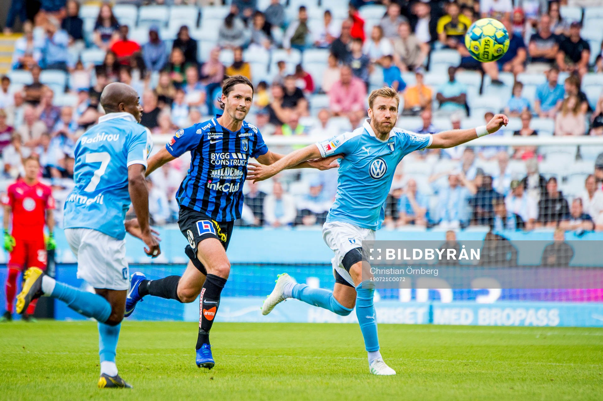 Malmö FFs Rasmus Bengtsson och Fouad Bachirou mot Sirius