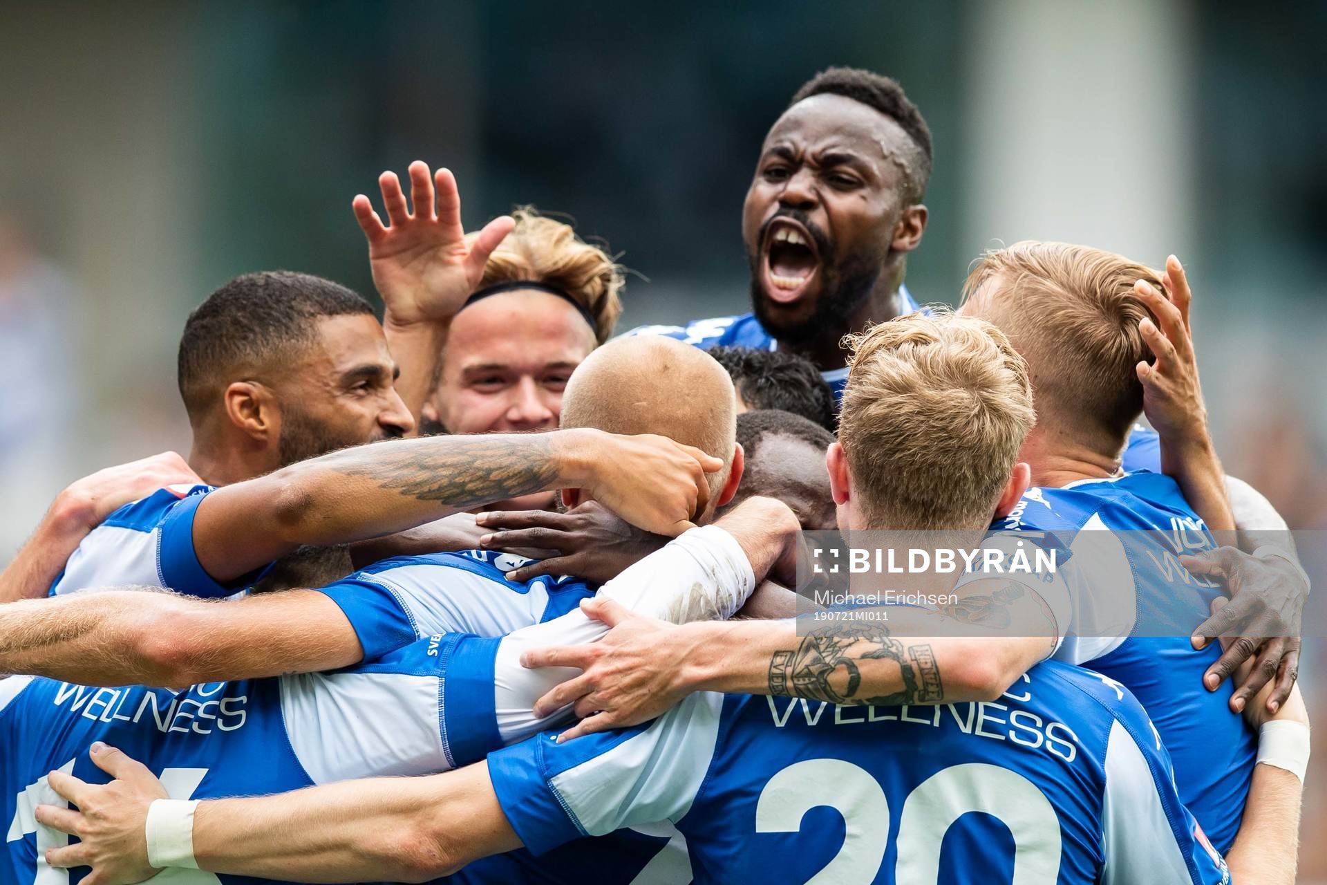 IFK Göteborgs Robin Söder jublar med lagkamrater efter 1-0 under fotbollsmatchen i allsvenskan mellan IFK Göteborg och AFC Eskilstuna den 21 juli 2019 i Göteborg.